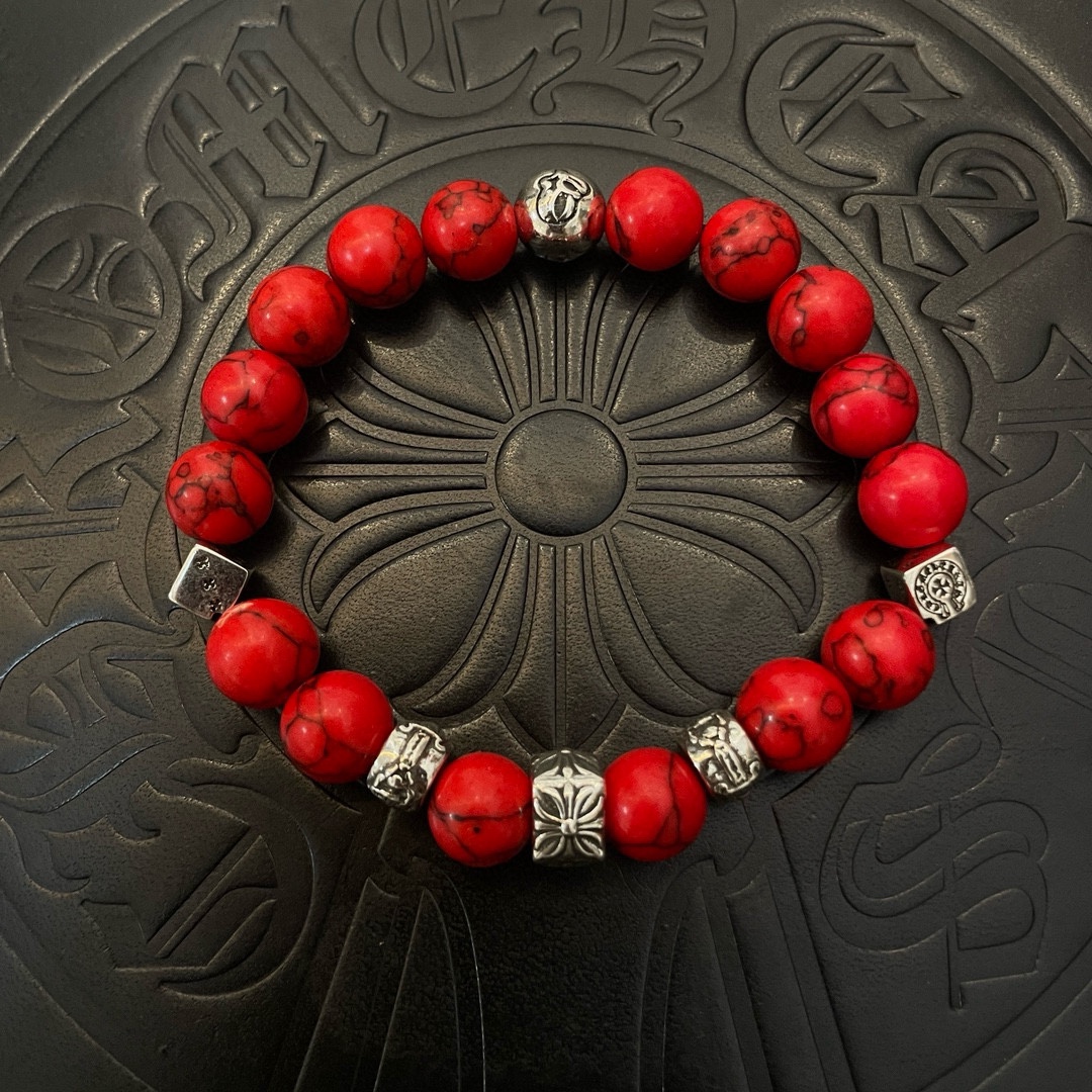 NO:112174,New [Counter Quality] Chrome Hearts Croxin Classic retro multi-element bracelet, Kuaishou/ins/Little Red Book popular, different concave and convex and convex design styles present unique. Cross Scout flowers are Croxin's logo, so they last longer. Genuine version Chrome Hearts Croxin, different from the market, match the quality, look at the details of the letter printing, the degree of retro old gray oxygen. Seiko version!  , jewelry boutique, chrome hearts, chrome hearts, bracelet19860909新款【专柜品质】Chrome Hearts克罗心 经典复古多元素手串手链 ,快手/ins/小红书热门,凹凸造型不同的花纹设计风格呈现出与众不同 十字架童军花是克罗心的标志 所以更经久不衰 正品打版Chrome Hearts克罗心 区别市场普通轻版 对版对标品质 看字印细节 复古做旧灰氧程度.精工版本！,饰品精品,chrome hearts,chrome hearts,bracelet,Jewelry