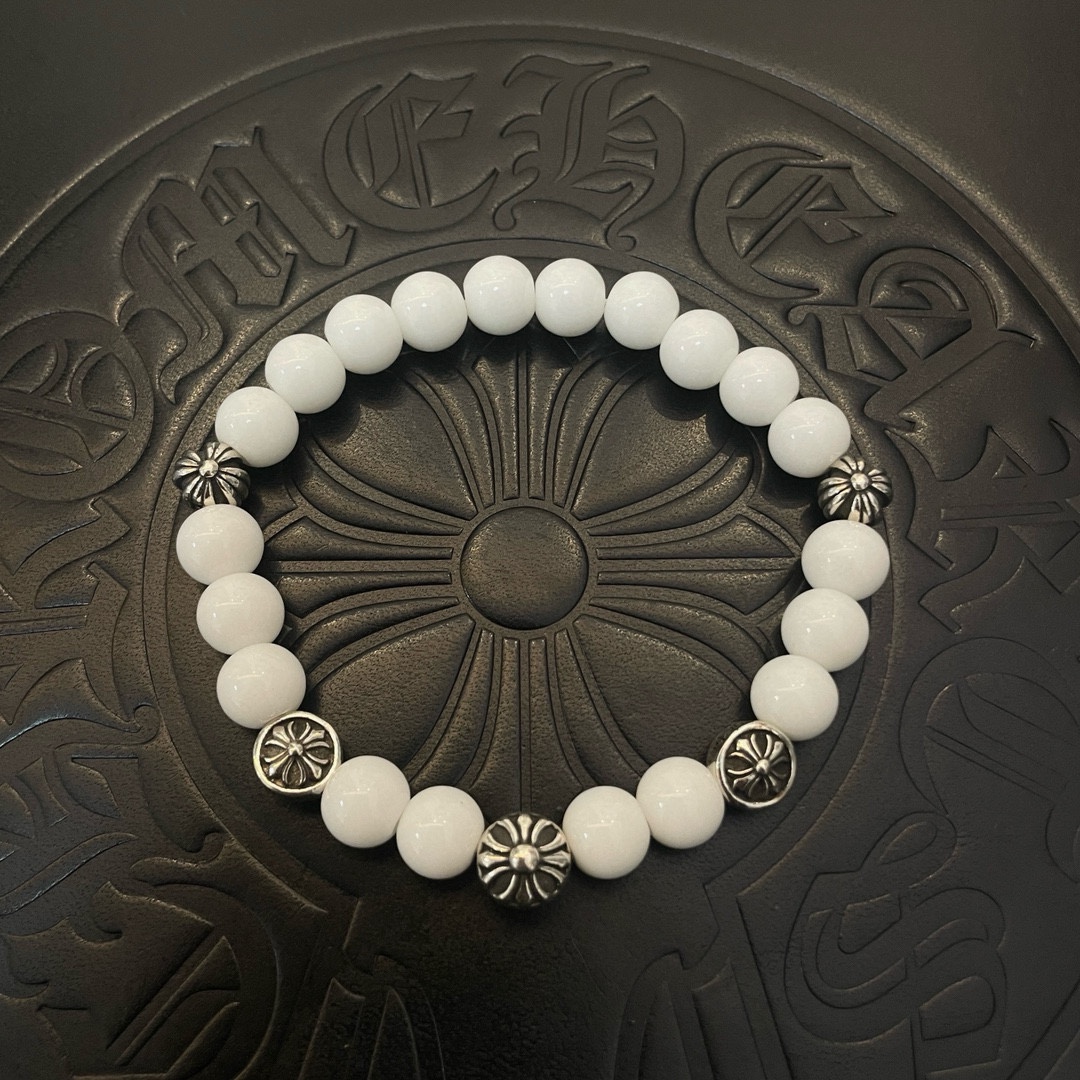 NO:112180,New [Counter Quality] Chrome Hearts Croxin Classic retro multi-element bracelet, Kuaishou/ins/Little Red Book popular, different concave and convex and convex design styles present unique. Cross Scout flowers are Croxin's logo, so they last longer. Genuine version Chrome Hearts Croxin, different from the market, match the quality, look at the details of the letter printing, the degree of retro old gray oxygen. Seiko version!  , jewelry boutique, chrome hearts, chrome hearts, bracelet19860909新款【专柜品质】Chrome Hearts克罗心 经典复古多元素手串手链 ,快手/ins/小红书热门,凹凸造型不同的花纹设计风格呈现出与众不同 十字架童军花是克罗心的标志 所以更经久不衰 正品打版Chrome Hearts克罗心 区别市场普通轻版 对版对标品质 看字印细节 复古做旧灰氧程度.精工版本！,饰品精品,chrome hearts,chrome hearts,bracelet,Jewelry