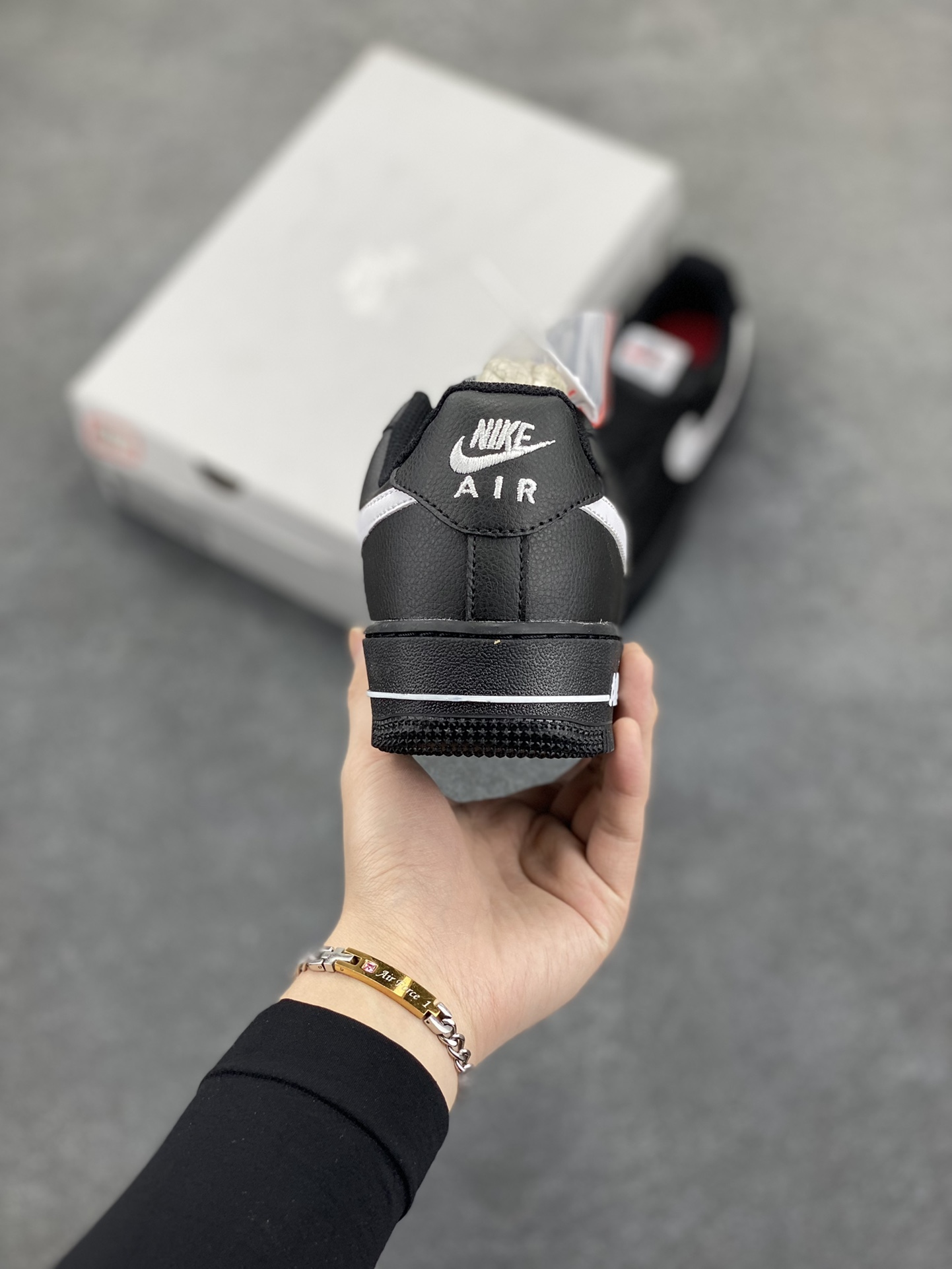 图片[4]-Air Force 1\’ 07 新黑白勾 原楦头原纸板 打造纯正空军版型 专注外贸渠道 全掌内置蜂窝气垫 #原盒配件 原厂中底钢印、拉帮完美 货号：HV6359-001 尺码：36 36.5 37.5 38 38.5 39 40 40.5 41 42 42.5 43 44 44.5 45-选品中心