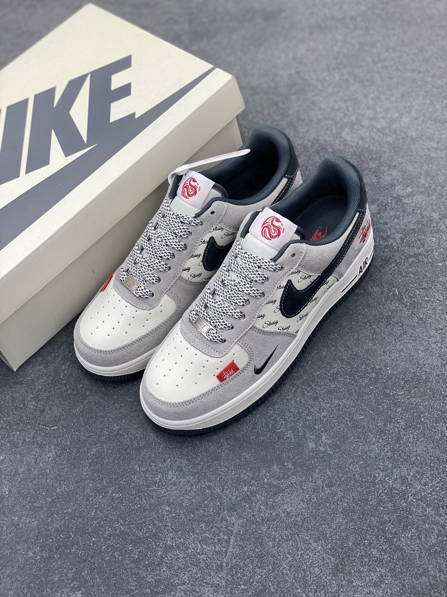 图片[8]-Nike Air Force 1 Low 空军一号低帮百搭休闲运动板鞋。柔软、弹性十足的缓震性能和出色的中底设计，横跨复古与现代的外型结合，造就出风靡全球三十多年的Force 1，直到今天还深受青睐。 货号：XS1958-508 尺码：36 36.5 37.5 38 38.5 39 40 40.5 41 42 42.5 43 44 44.5 45-选品中心