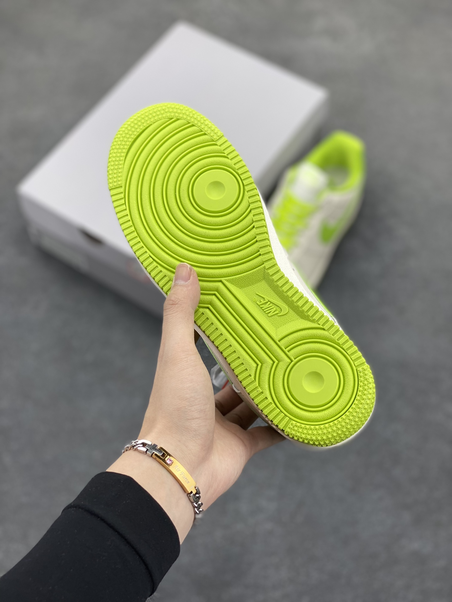 图片[5]-小红书爆款  Nike Air Force 1 Low \’07 “米青色”配色低帮空军一号休闲板鞋 定制皮料 原楦原纸板 纯正空军版型 高清洁度 内置全掌气垫  货号：PR0026-312 尺码：36 36.5 37.5 38 38.5 39 40 40.5 41 42 42.5 43 44 44.5 45-选品中心