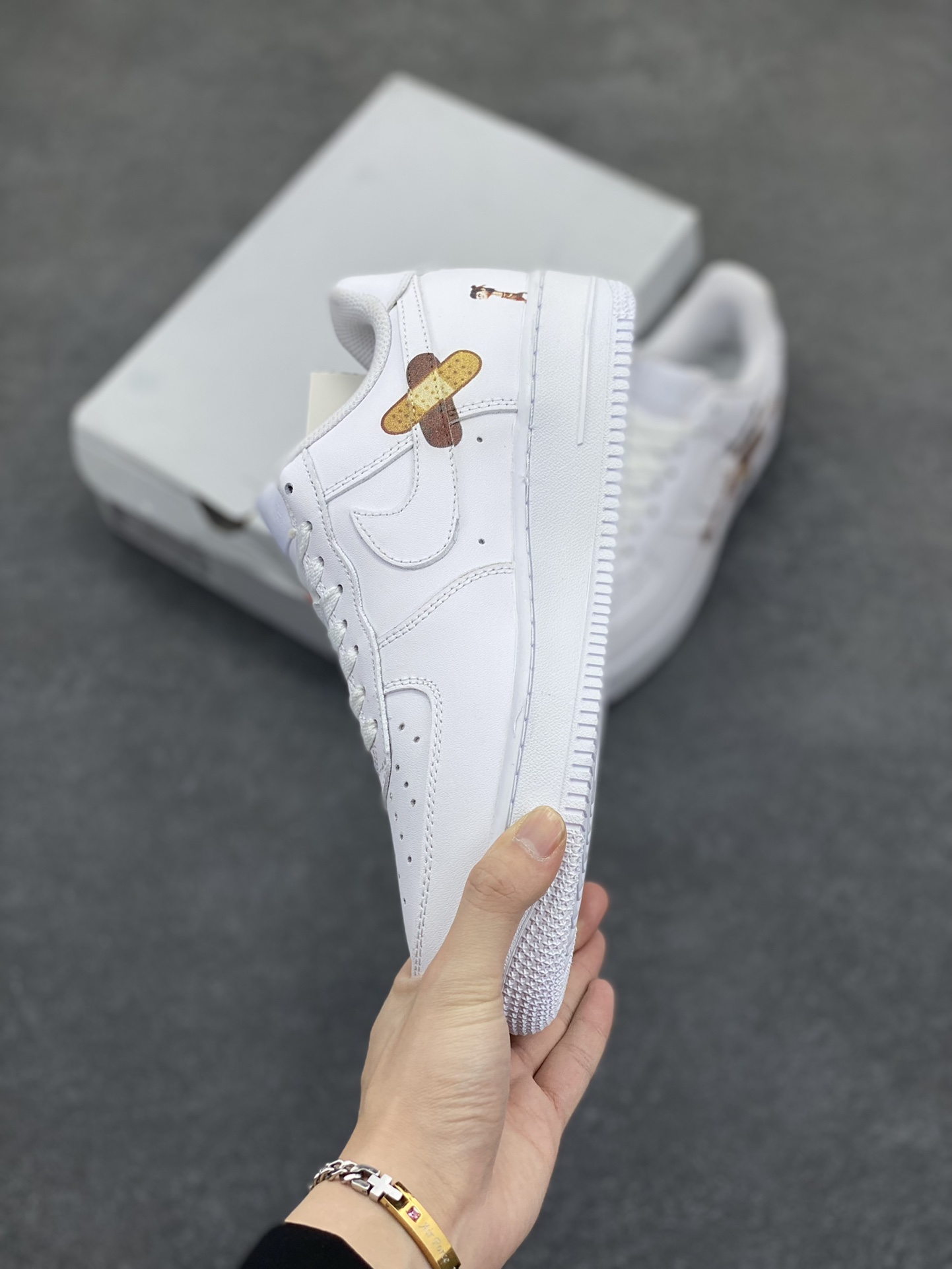 图片[3]-Air Force 1 Low 哪吒手绘涂鸦 原楦头原纸板 打造纯正空军版型 #专注外贸渠道 全掌内置蜂窝气垫 #原盒配件 原厂中底钢印、拉帮完美 货号：HF1058-133 尺码：36 36.5 37.5 38 38.5 39 40 40.5 41 42 42.5 43 44 44.5 45-选品中心