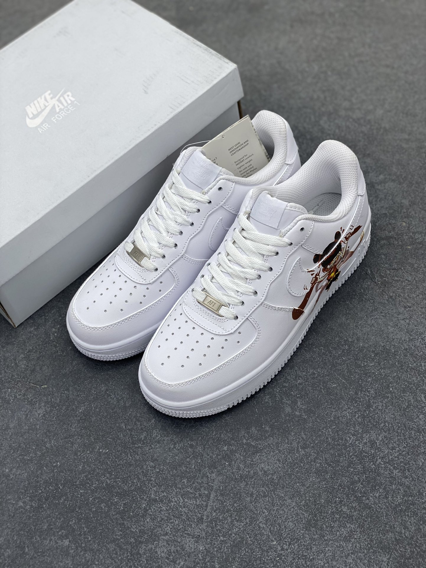 图片[8]-Air Force 1 Low 哪吒手绘涂鸦 原楦头原纸板 打造纯正空军版型 #专注外贸渠道 全掌内置蜂窝气垫 #原盒配件 原厂中底钢印、拉帮完美 货号：HF1058-133 尺码：36 36.5 37.5 38 38.5 39 40 40.5 41 42 42.5 43 44 44.5 45-选品中心