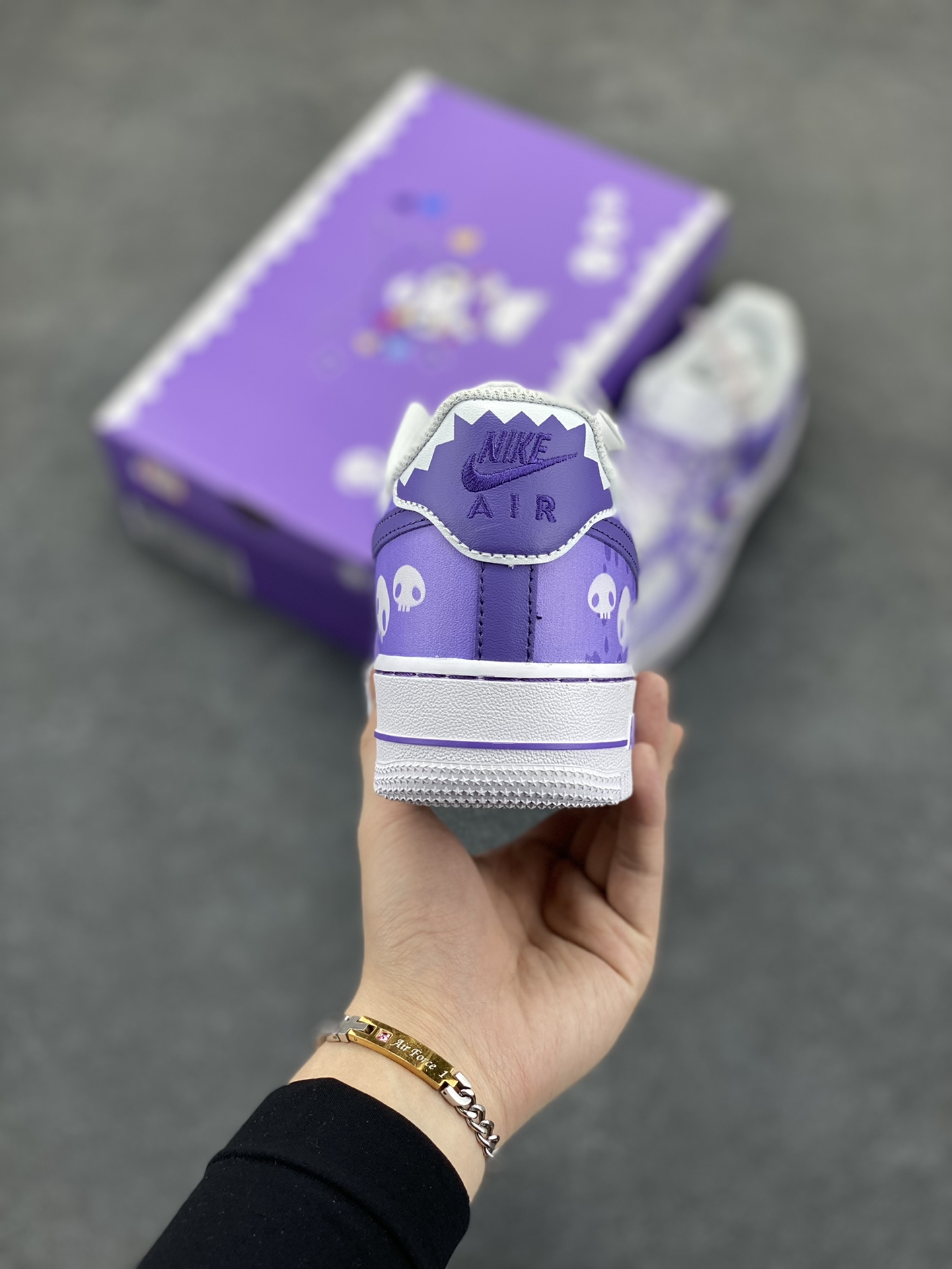 图片[4]-超限量联名  Doraemon×Nike Air Force 1 Low小巫女联名款 骷髅头空军一号 渐变白绿 低帮休闲板鞋 定制皮料 纯正空军板型 原装定制鞋盒 原楦头原纸板 内置全掌气垫 货号：CW2288-111 尺码：36 36.5 37.5 38 38.5 39 40 40.5 41 42 42.5 43 44 44.5 45-选品中心