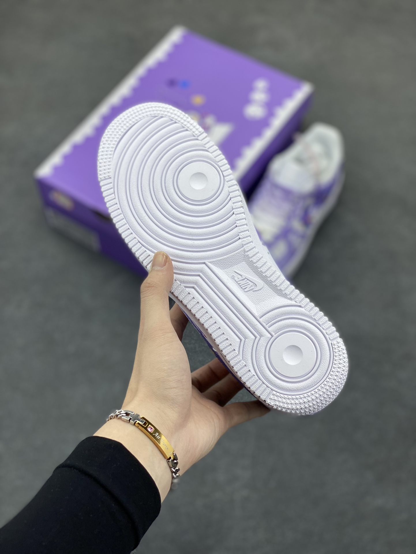 图片[5]-超限量联名  Doraemon×Nike Air Force 1 Low小巫女联名款 骷髅头空军一号 渐变白绿 低帮休闲板鞋 定制皮料 纯正空军板型 原装定制鞋盒 原楦头原纸板 内置全掌气垫 货号：CW2288-111 尺码：36 36.5 37.5 38 38.5 39 40 40.5 41 42 42.5 43 44 44.5 45-选品中心