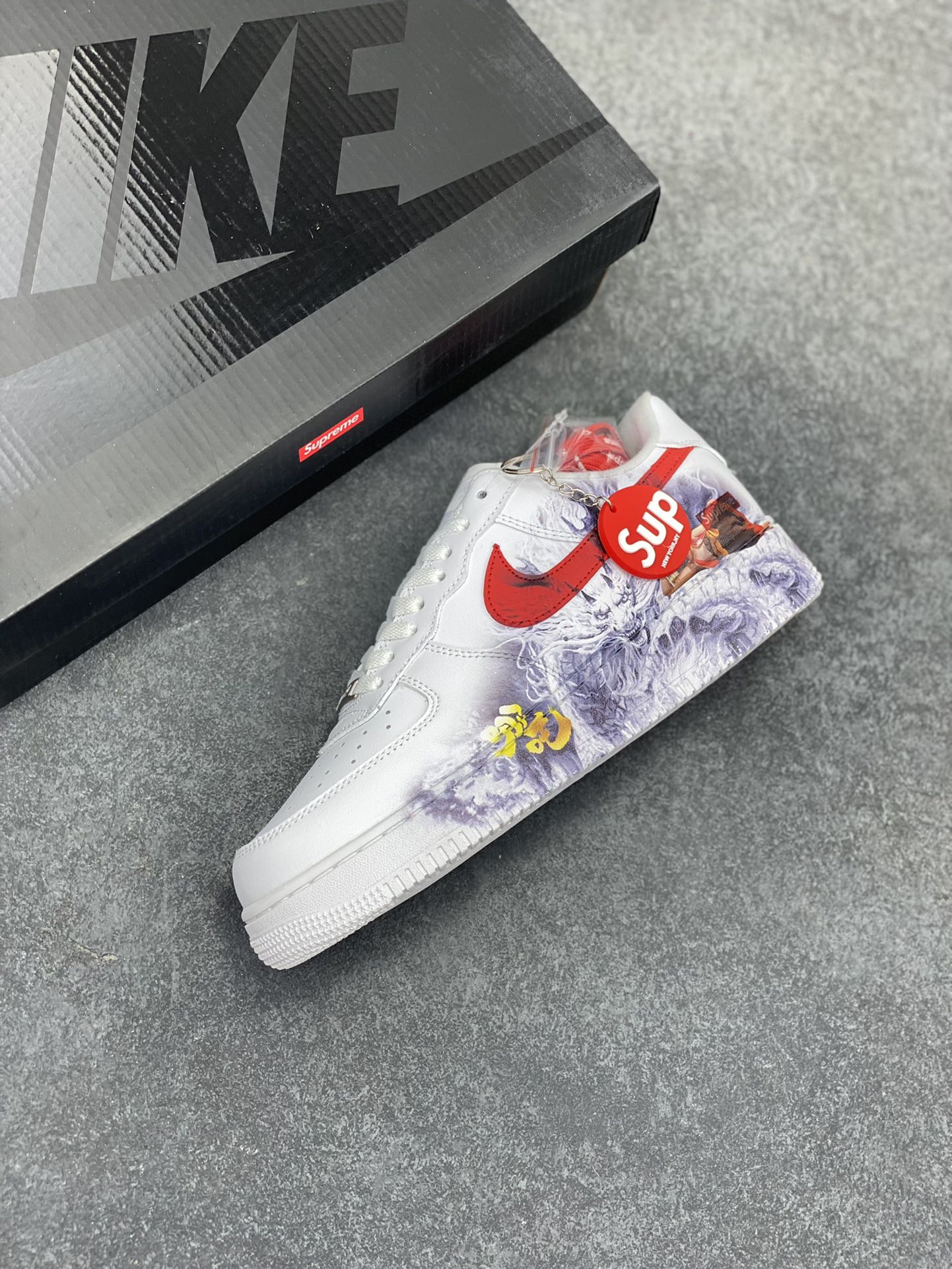 图片[7]-Air Force 1 Low 哪吒手绘涂鸦 原楦头原纸板 打造纯正空军版型 #专注外贸渠道 全掌内置蜂窝气垫 #原盒配件 原厂中底钢印、拉帮完美 货号：CU9225-101 尺码：36 36.5 37.5 38 38.5 39 40 40.5 41 42 42.5 43 44 44.5 45-选品中心