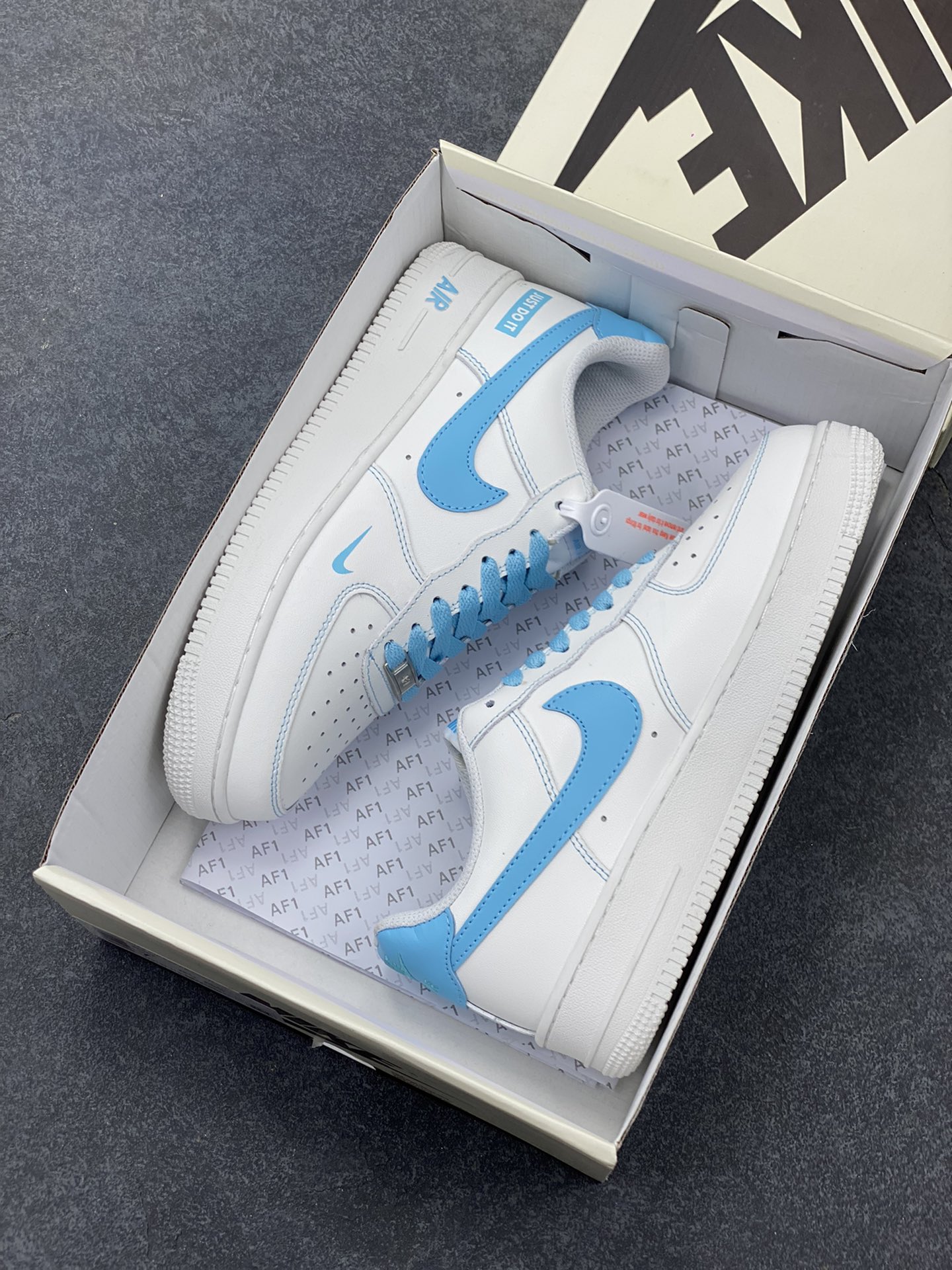 图片[9]-Nike Air Force 1 Low 空军一号低帮百搭休闲运动板鞋。柔软、弹性十足的缓震性能和出色的中底设计，横跨复古与现代的外型结合，造就出风靡全球三十多年的Force 1，直到今天还深受青睐。 货号：315122-115 尺码：36 36.5 37.5 38 38.5 39 40 40.5 41 42 42.5 43 44 44.5 45-选品中心