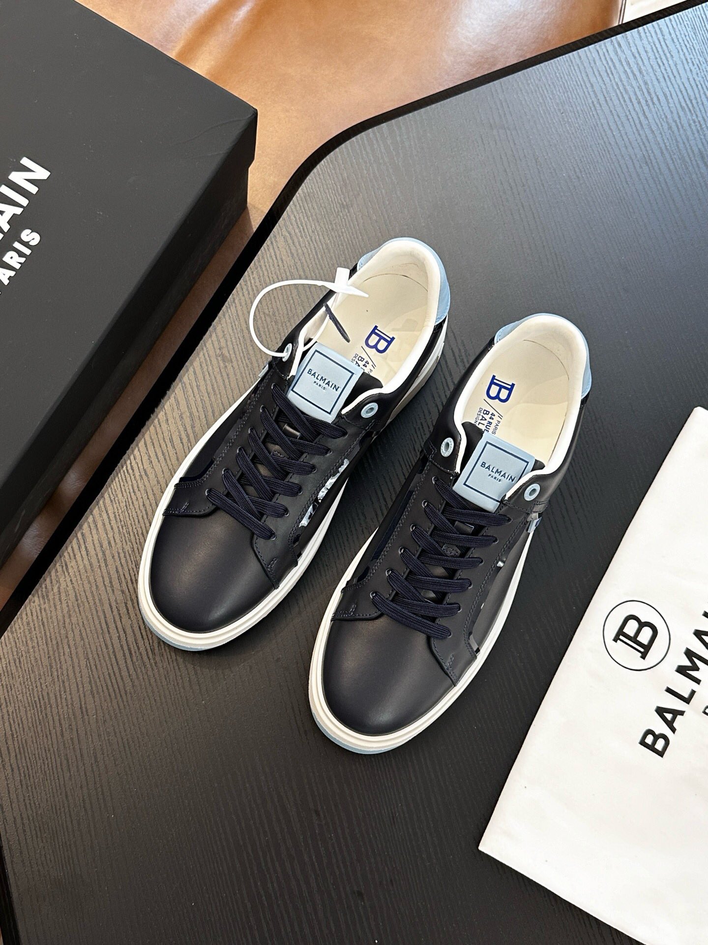 NO:620428,Brand BALMAIN Color Original Color Number 39-44 Customized 38.45.46.47 Price Material Balmain 2025 Men's Casual Shoes Original quality luxury material The upper is made of imported soft cowhide, comfortable and breathable cowhide lining cowhide feet Handmade only for a comfortable wearing experience Original open film outsole, Balmain, balmain, balmain, cowhide19860909品牌BALMAIN 颜色 原版配色 码数39-44定做38.45.46.47 价格 材质巴尔曼2025男士 休闲鞋 原单品质奢华选材鞋面采用进口柔软牛皮舒适透气牛皮内里牛皮垫脚 手工打造只为舒适的穿着体验原版开膜大底,巴尔曼,balmain,balmain,cowhide,Men's shoes