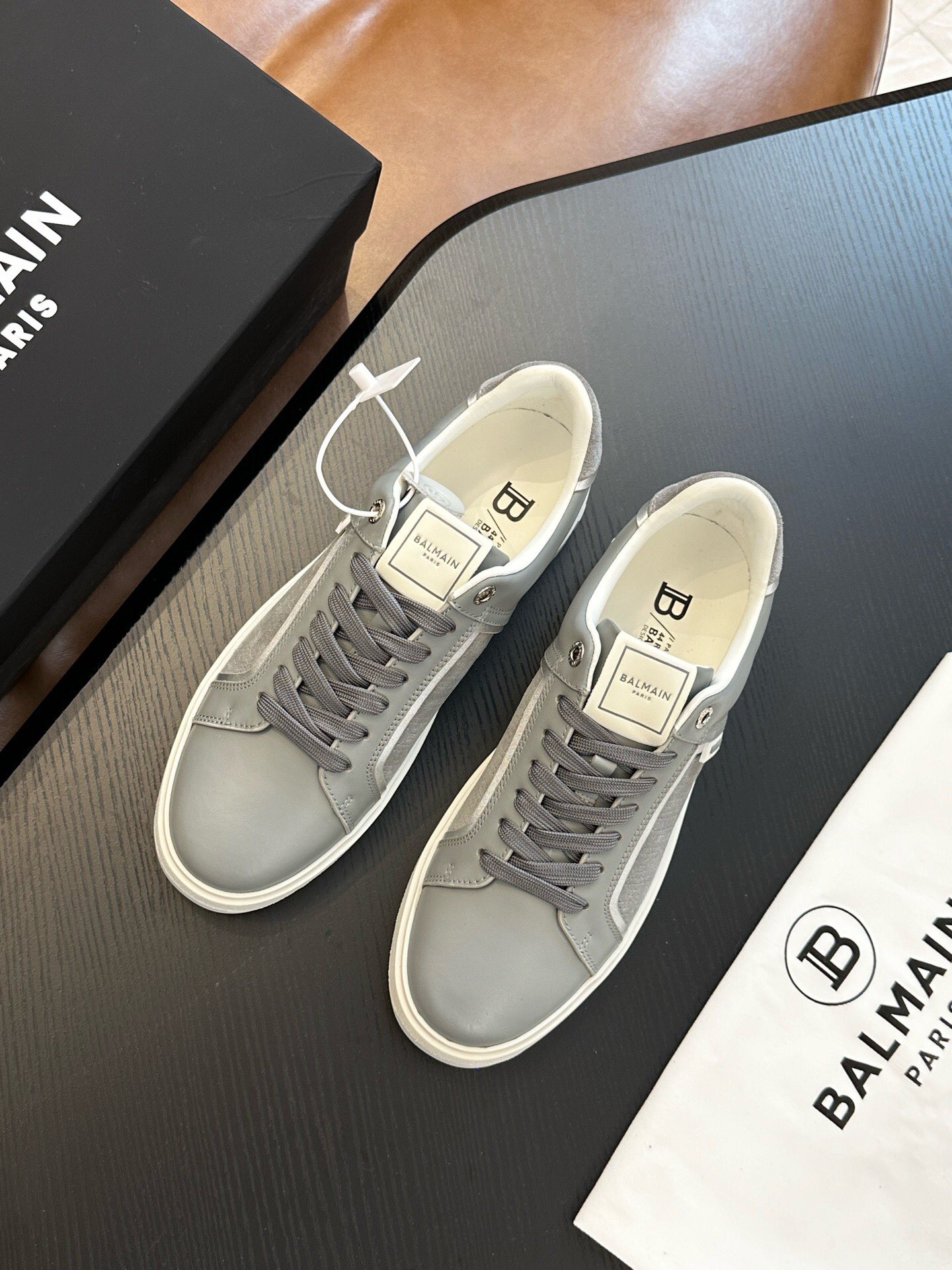 NO:222378,Brand BALMAIN Color Original Color Number 39-44 Customized 38.45.46.47 Price Material Balmain 2025 Men's Casual Shoes Original single-quality luxury material upper is imported soft cowhide comfortable breathable cowhide inner cowhide footbed. Handmade to create only for comfortable wearing experience original film outsole, Balmain, balmain, balmain, cowhide19860909品牌BALMAIN 颜色 原版配色 码数39-44定做38.45.46.47 价格 材质巴尔曼2025男士 休闲鞋 原单品质奢华选材鞋面采用进口柔软牛皮舒适透气牛皮内里牛皮垫脚 手工打造只为舒适的穿着体验原版开膜大底,巴尔曼,balmain,balmain,cowhide,Men's shoes