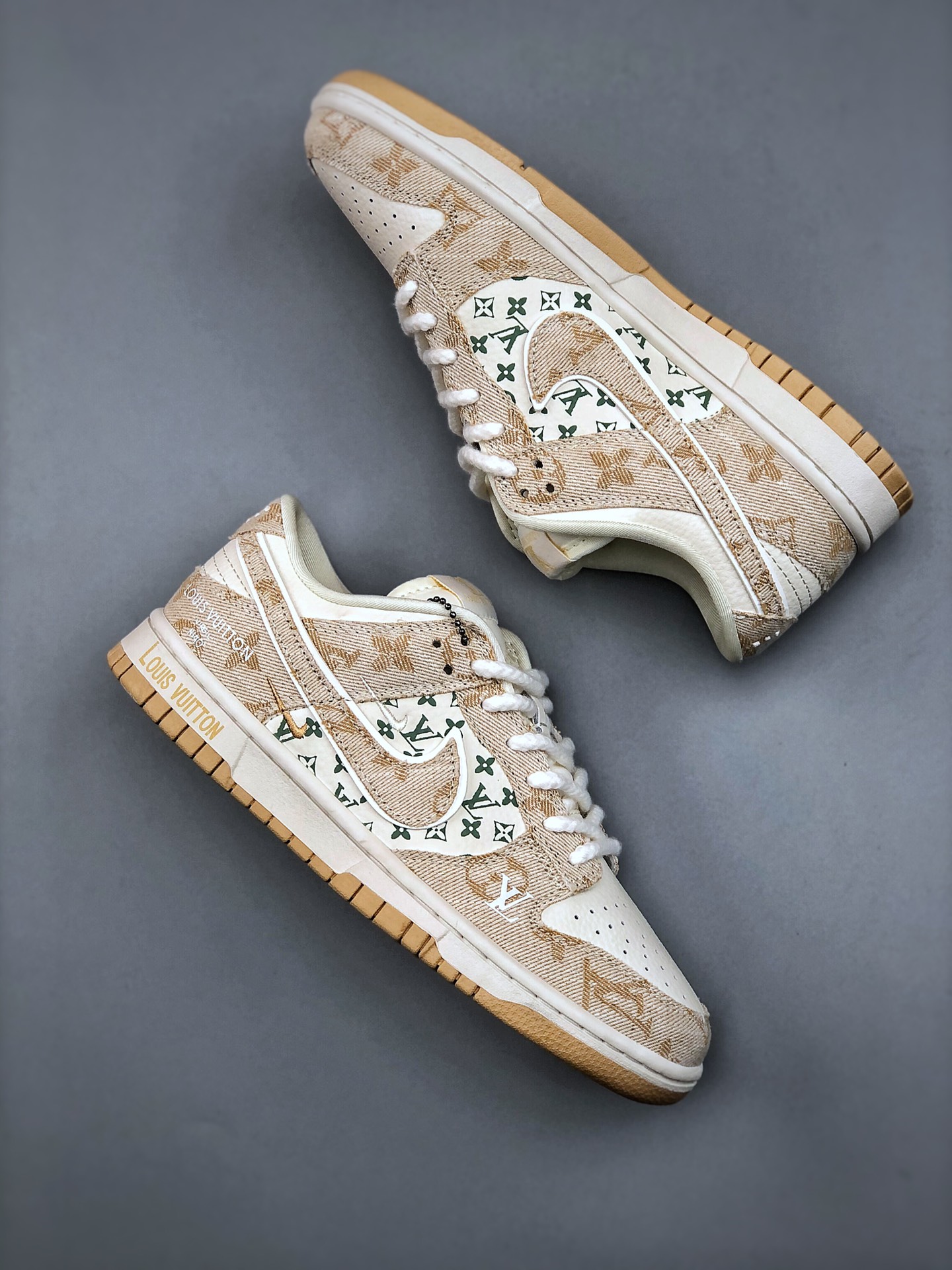 Nike SB Dunk Low x Louis Vuitton Beige Canvas, High Quality, Great Comfort 10 i1742765355 9534 8