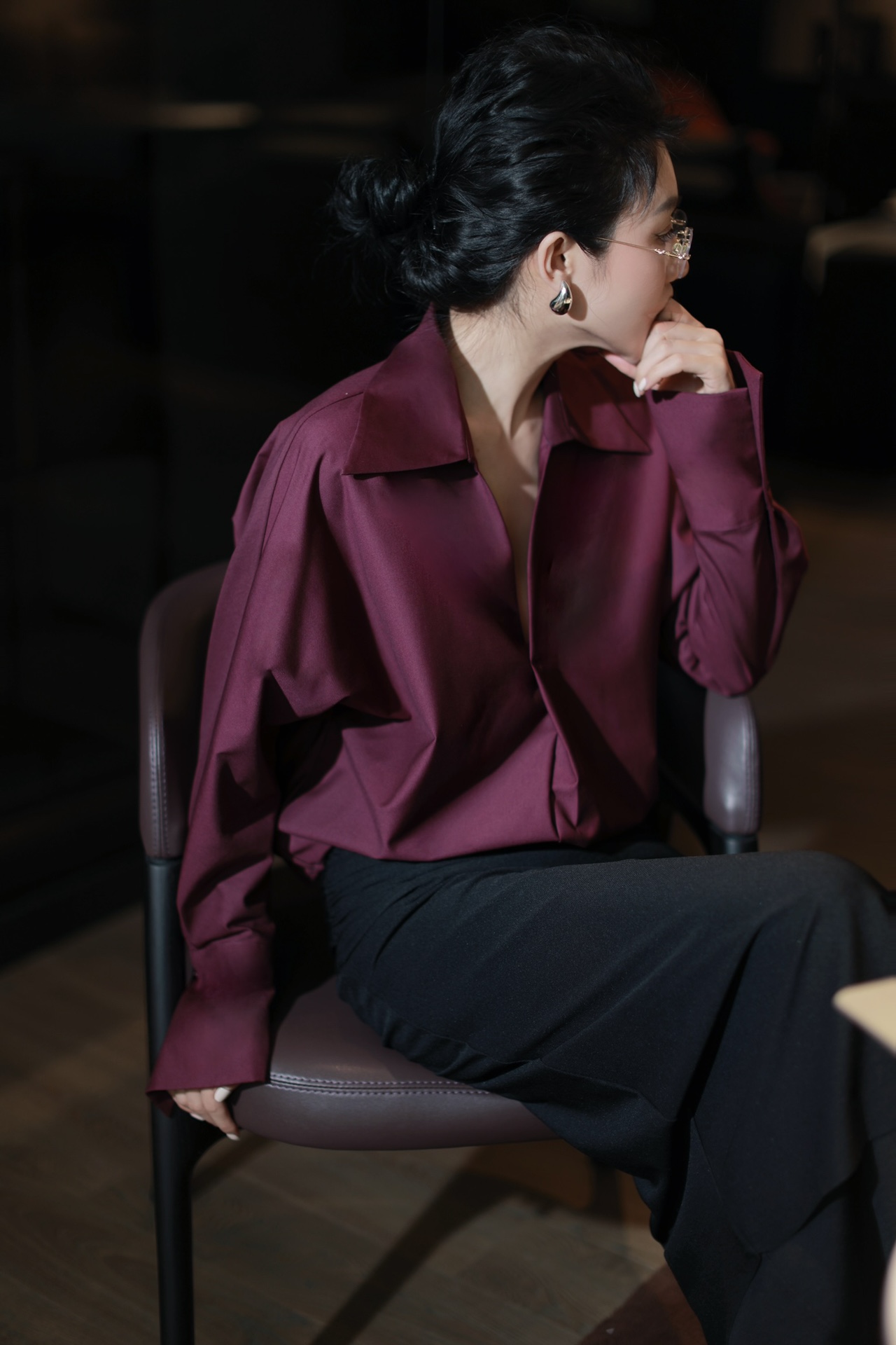 “High-End Women’s Suit with High-Quality Fabric, Comfortable Fit, and Stylish Design in Multiple Sizes and Colors” - 图片 4