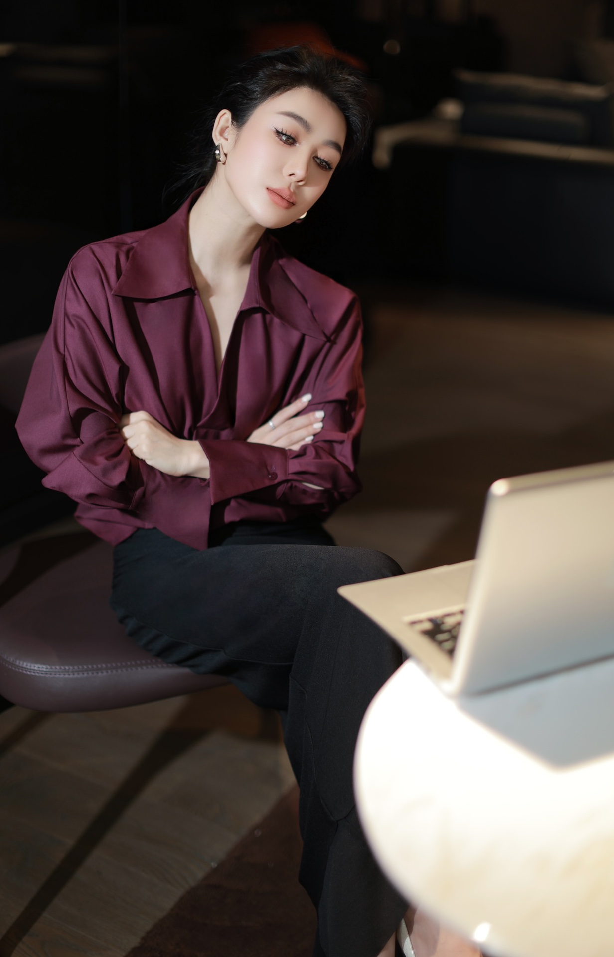 “High-End Women’s Suit with High-Quality Fabric, Comfortable Fit, and Stylish Design in Multiple Sizes and Colors” - 图片 2