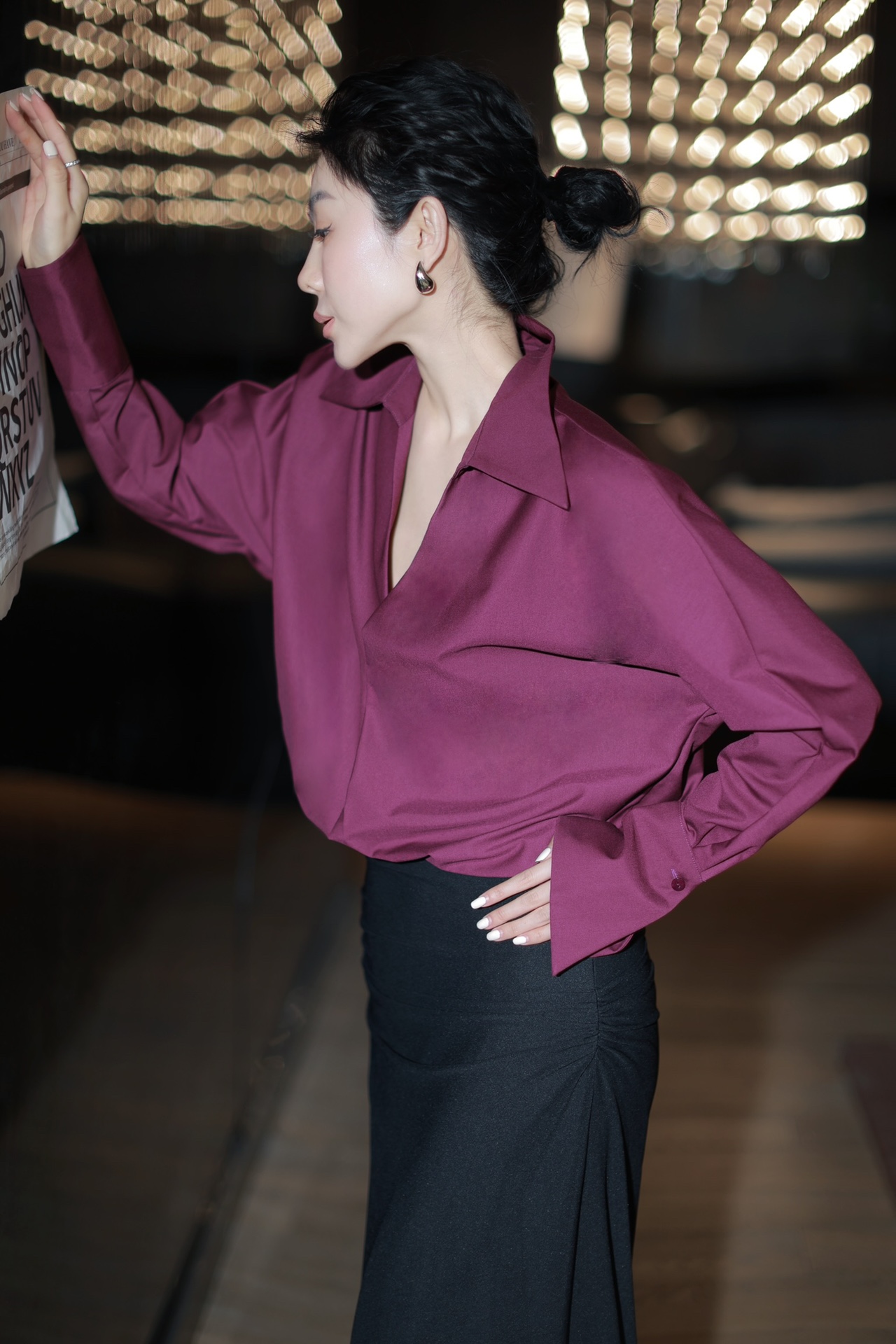 “High-End Women’s Suit with High-Quality Fabric, Comfortable Fit, and Stylish Design in Multiple Sizes and Colors” - 图片 8