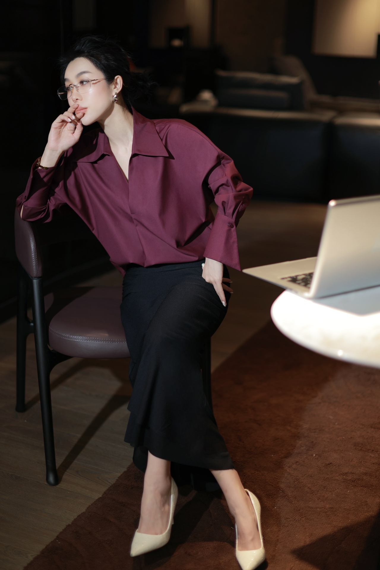 “High-End Women’s Suit with High-Quality Fabric, Comfortable Fit, and Stylish Design in Multiple Sizes and Colors” - 图片 5