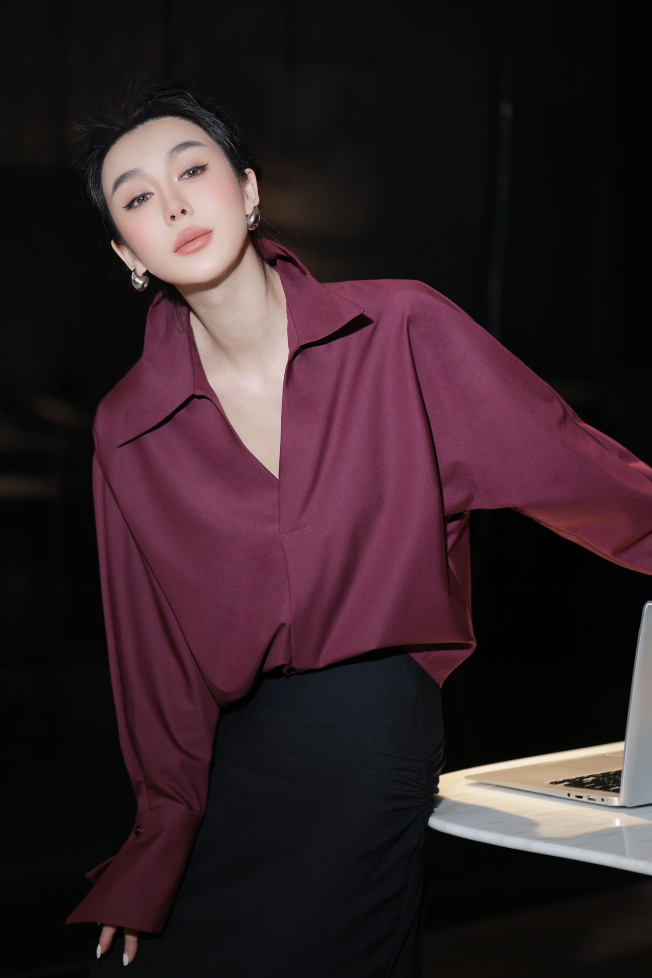 “High-End Women’s Suit with High-Quality Fabric, Comfortable Fit, and Stylish Design in Multiple Sizes and Colors”