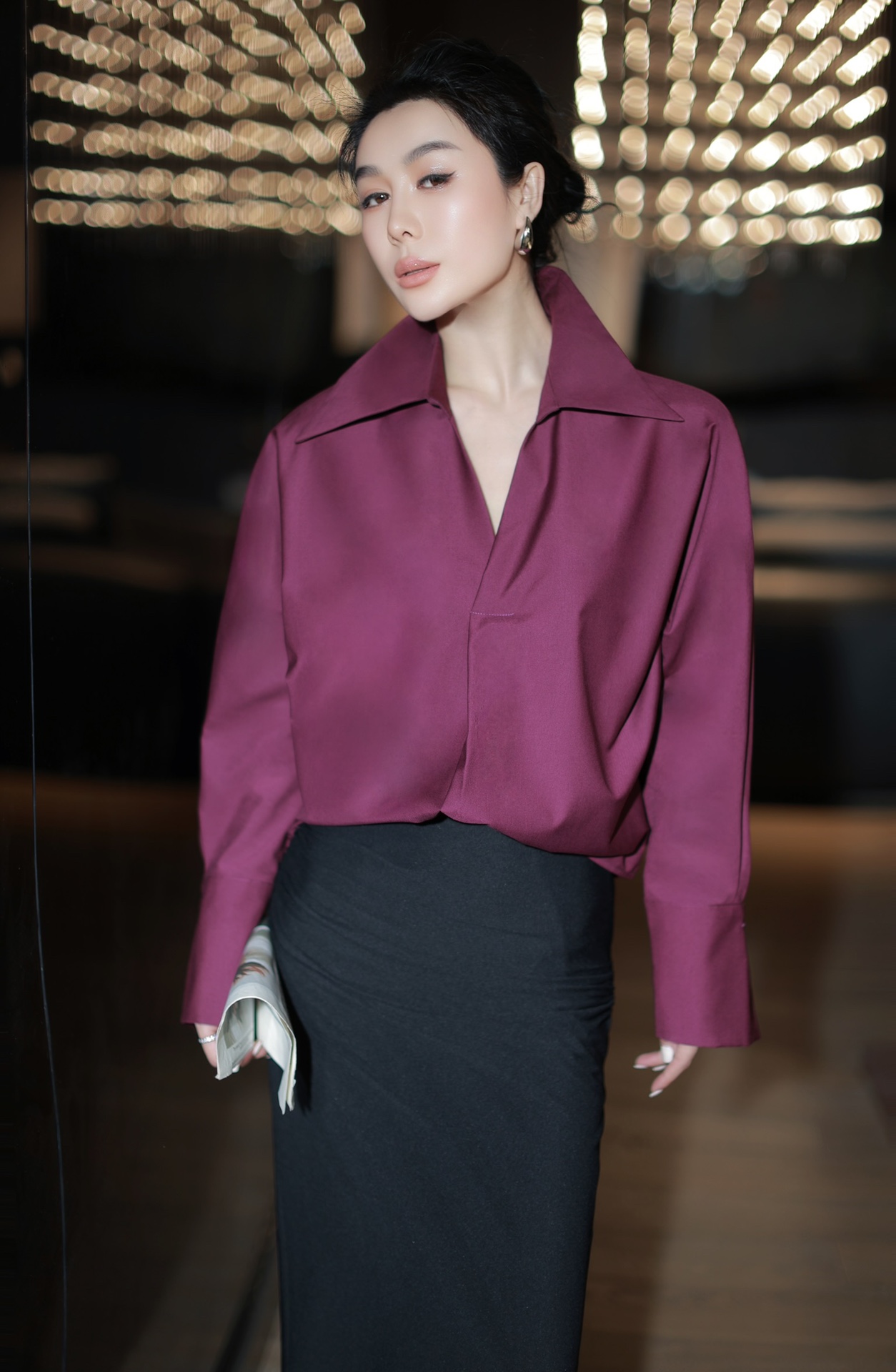 “High-End Women’s Suit with High-Quality Fabric, Comfortable Fit, and Stylish Design in Multiple Sizes and Colors” - 图片 9