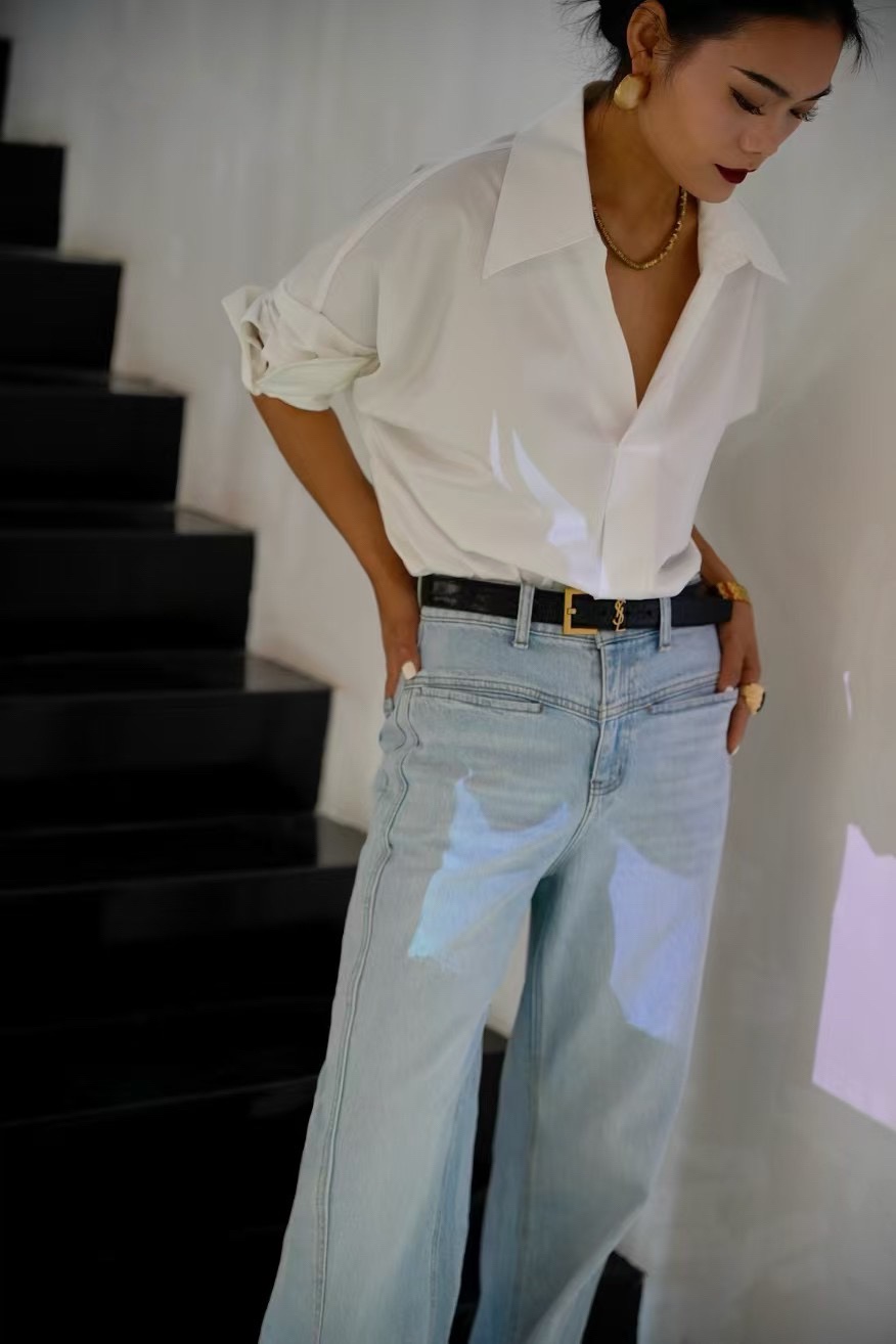 “High-End Women’s Suit Set: Quality Fabric, Stylish Design, Various Sizes and Colors” - 图片 1