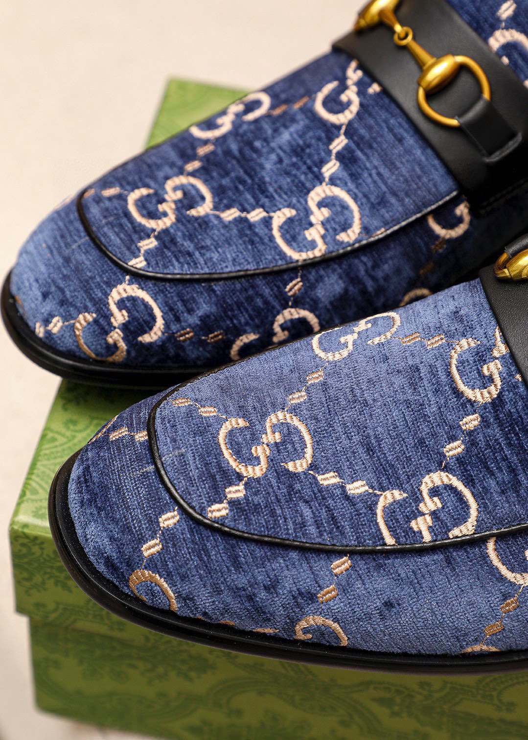 Gucci Men's Blue Leather Loafers with Gold Horsebit Detail, Size 38-44 8 i1742796023 3197 6