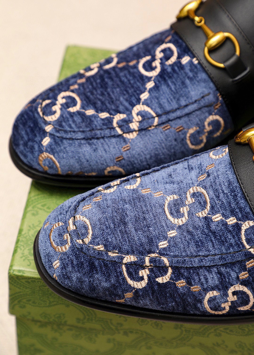 Gucci Men's Blue Leather Loafers with Signature GG Pattern and Gold Buckle 8 i1742796448 3887 6