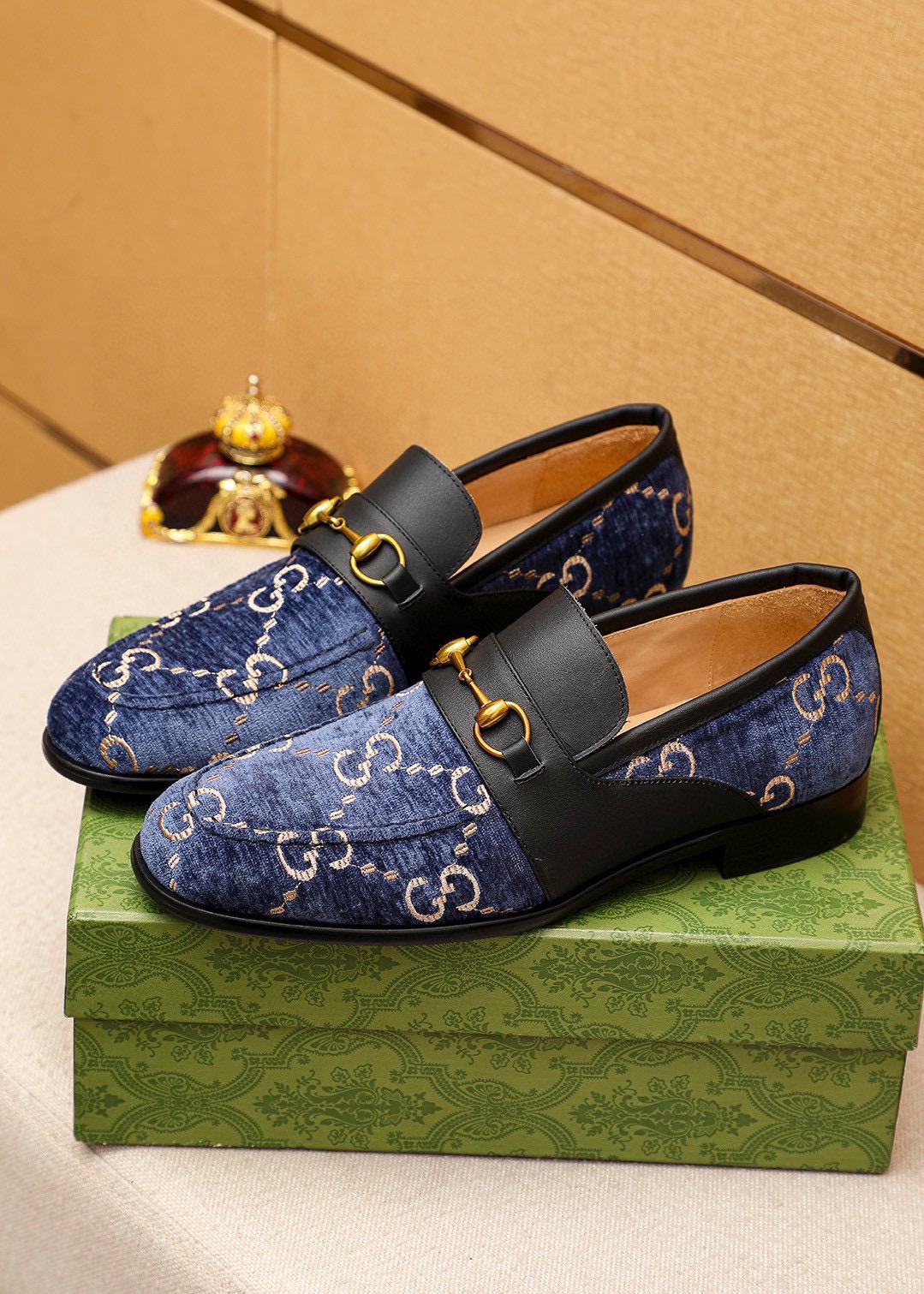 Gucci Men's Blue Leather Loafers with Signature GG Pattern and Gold Buckle 3 i1742796448 7433 1