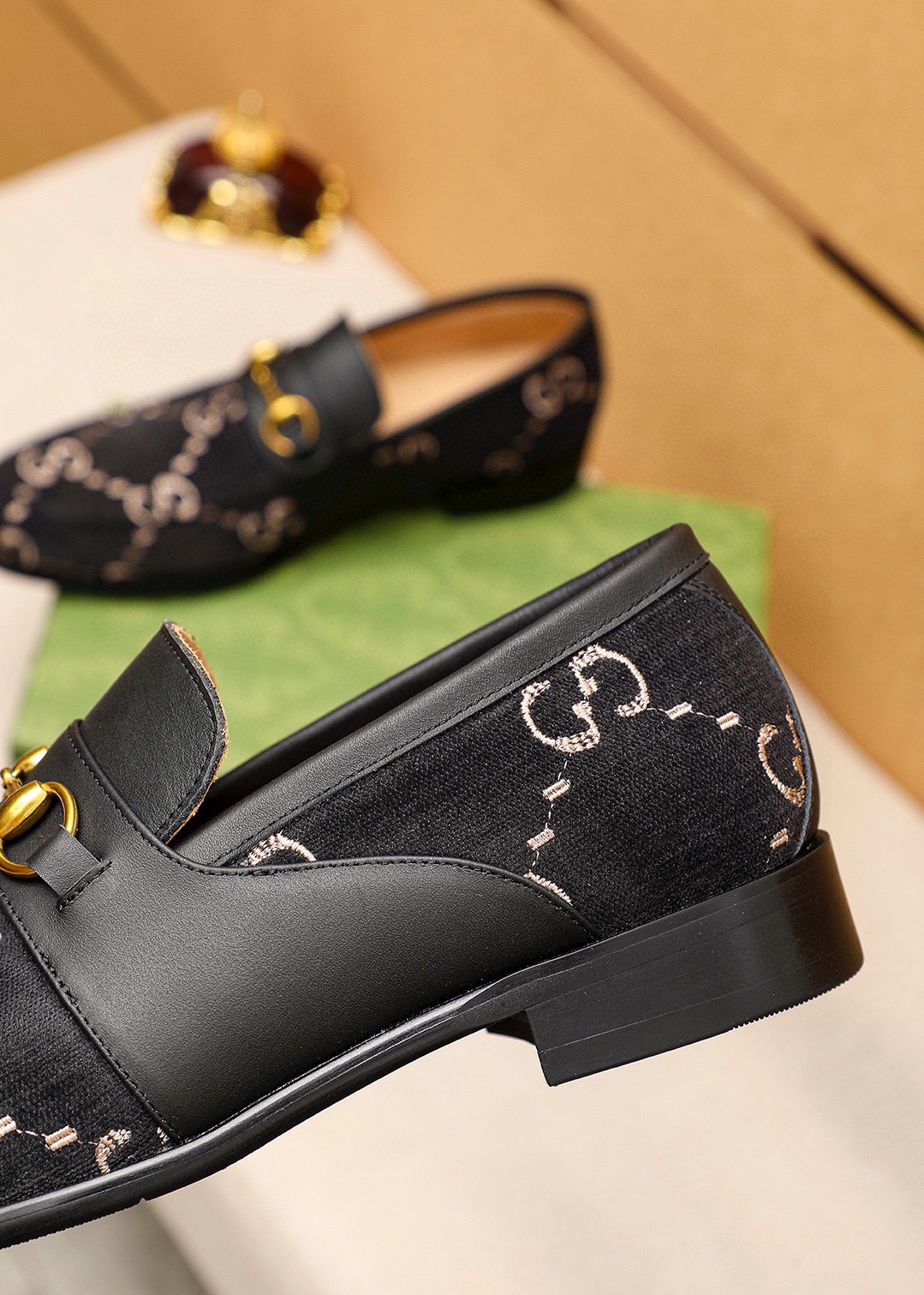 Gucci Men's Black Leather Loafers with Iconic GG Pattern and Gold Hardware 8 i1742796493 8703 6