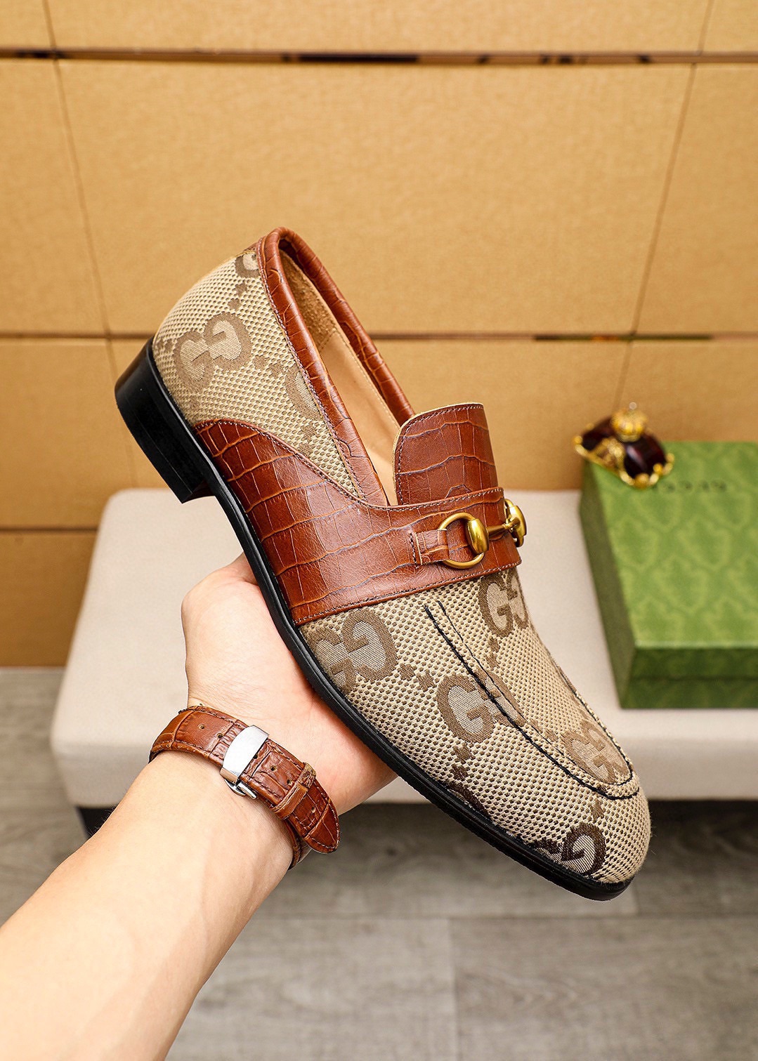 Gucci Leather Loafers with Horsebit Detail and Signature GG Canvas 7 i1742796531 7288 5