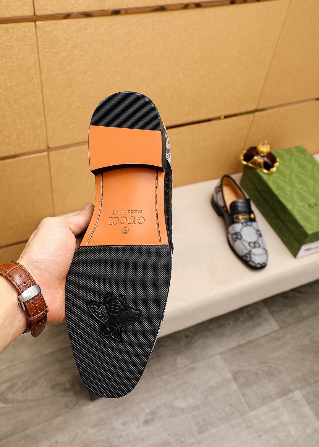 Gucci Men's Logo Print Leather Loafers With Horsebit Hardware 10 i1742796568 8438 8