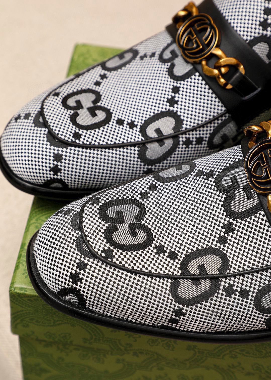 Gucci Men's Leather Loafers with GG Pattern and Gold-Tone Hardware 7 i1742796657 4914 5