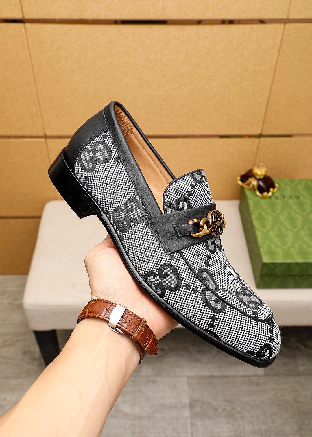 Gucci Men's Leather Loafers with GG Pattern and Gold-Tone Hardware 6 i1742796657 5362 4