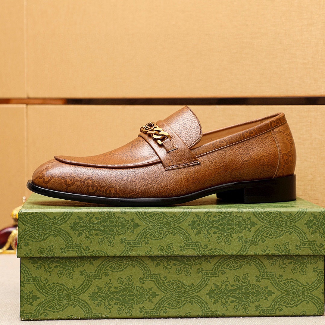 Gucci Men's Brown Leather Loafers with Gold-Tone Chain Detail - Sizes 38-44 5 i1742796696 6422 3