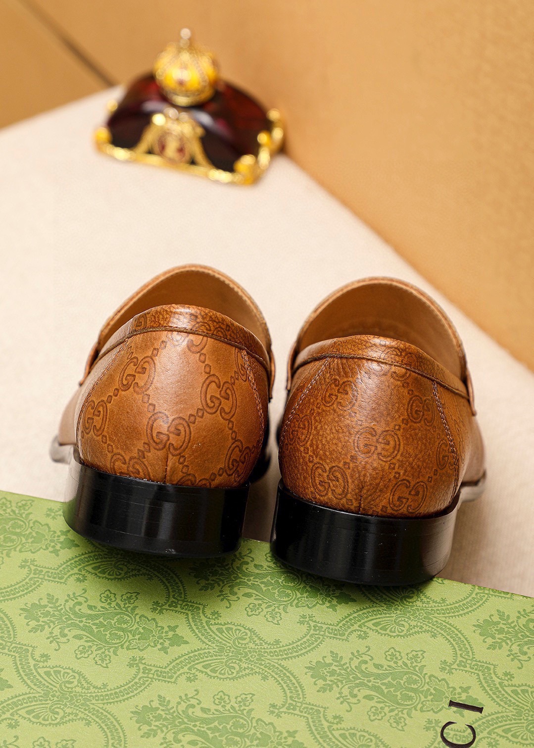 Gucci Men's Brown Leather Loafers with Gold-Tone Chain Detail - Sizes 38-44 9 i1742796696 836 7