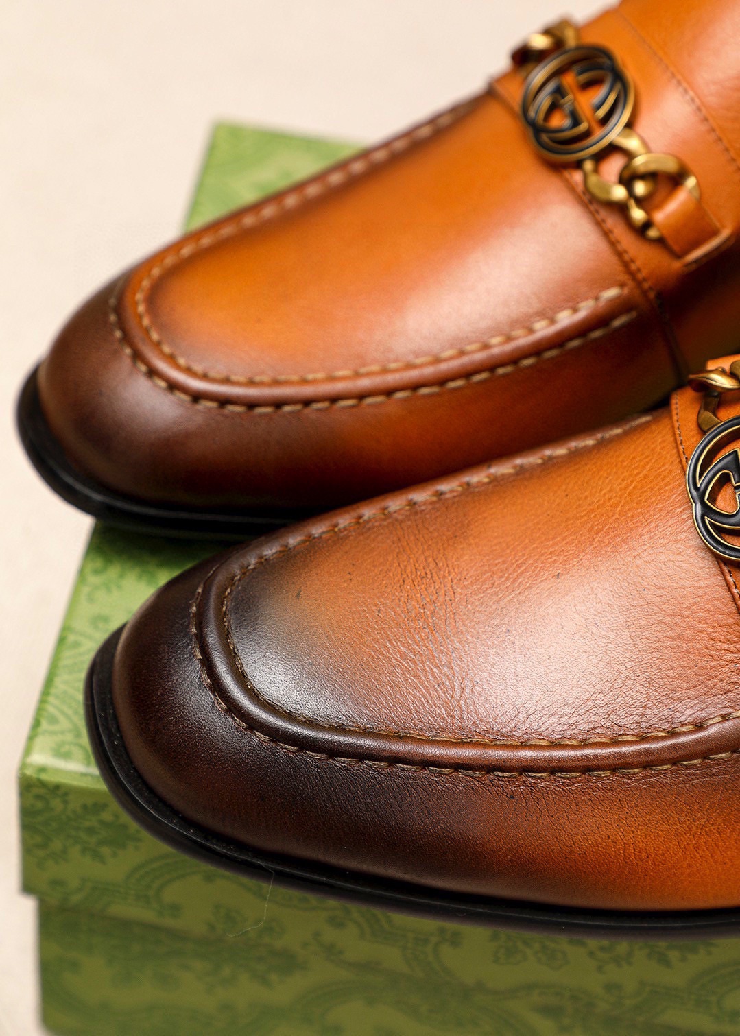 Gucci Leather Loafers with GG Hardware, Men's Casual Dress Shoes 8 i1742797099 5396 6