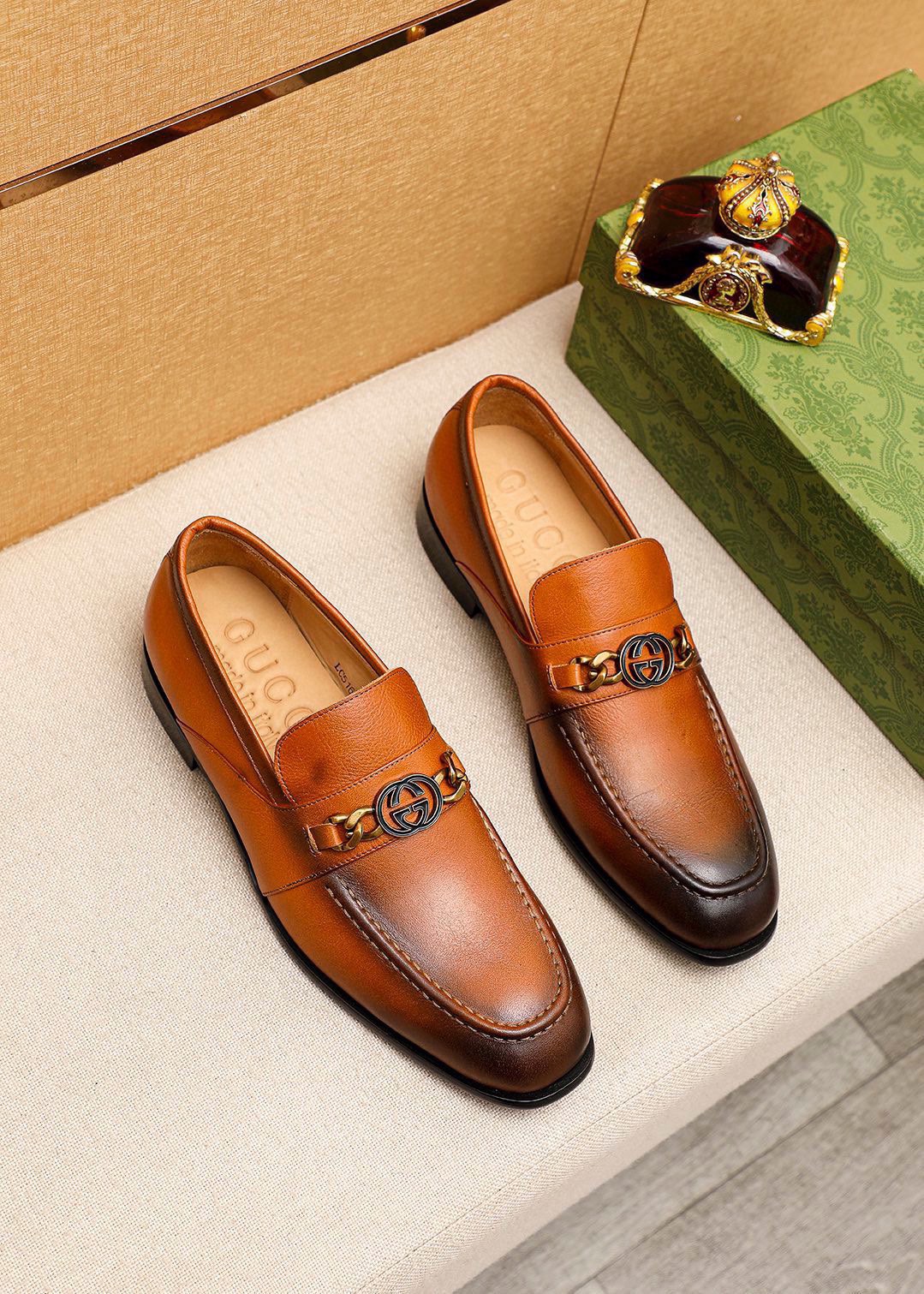 Gucci Leather Loafers with GG Hardware, Men's Casual Dress Shoes 2 i1742797099 9444 0
