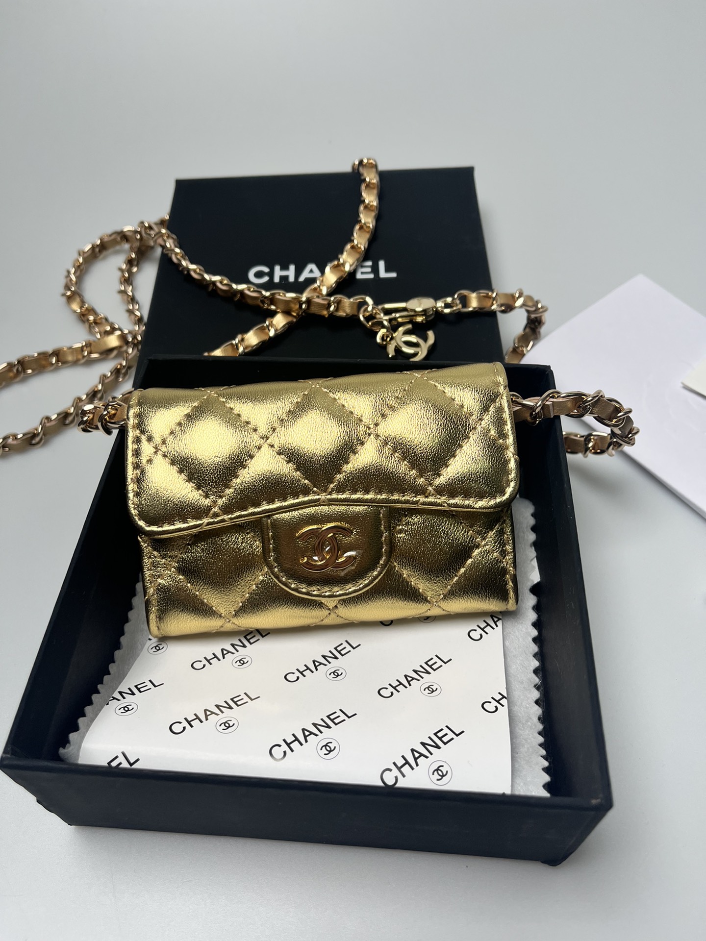 小腰包 A8937 チェーンデザインのおしゃれなミニバッグ