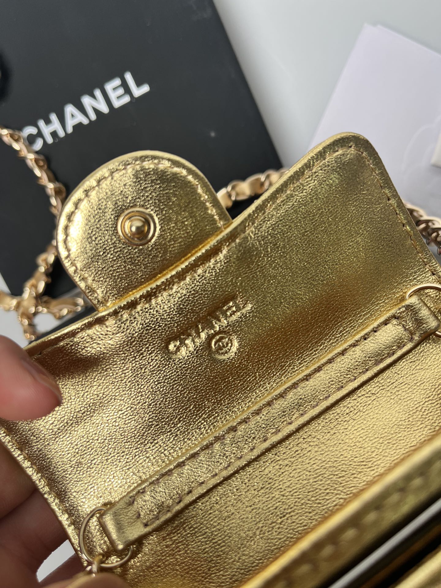 小腰包 A8937 チェーンデザインのおしゃれなミニバッグ