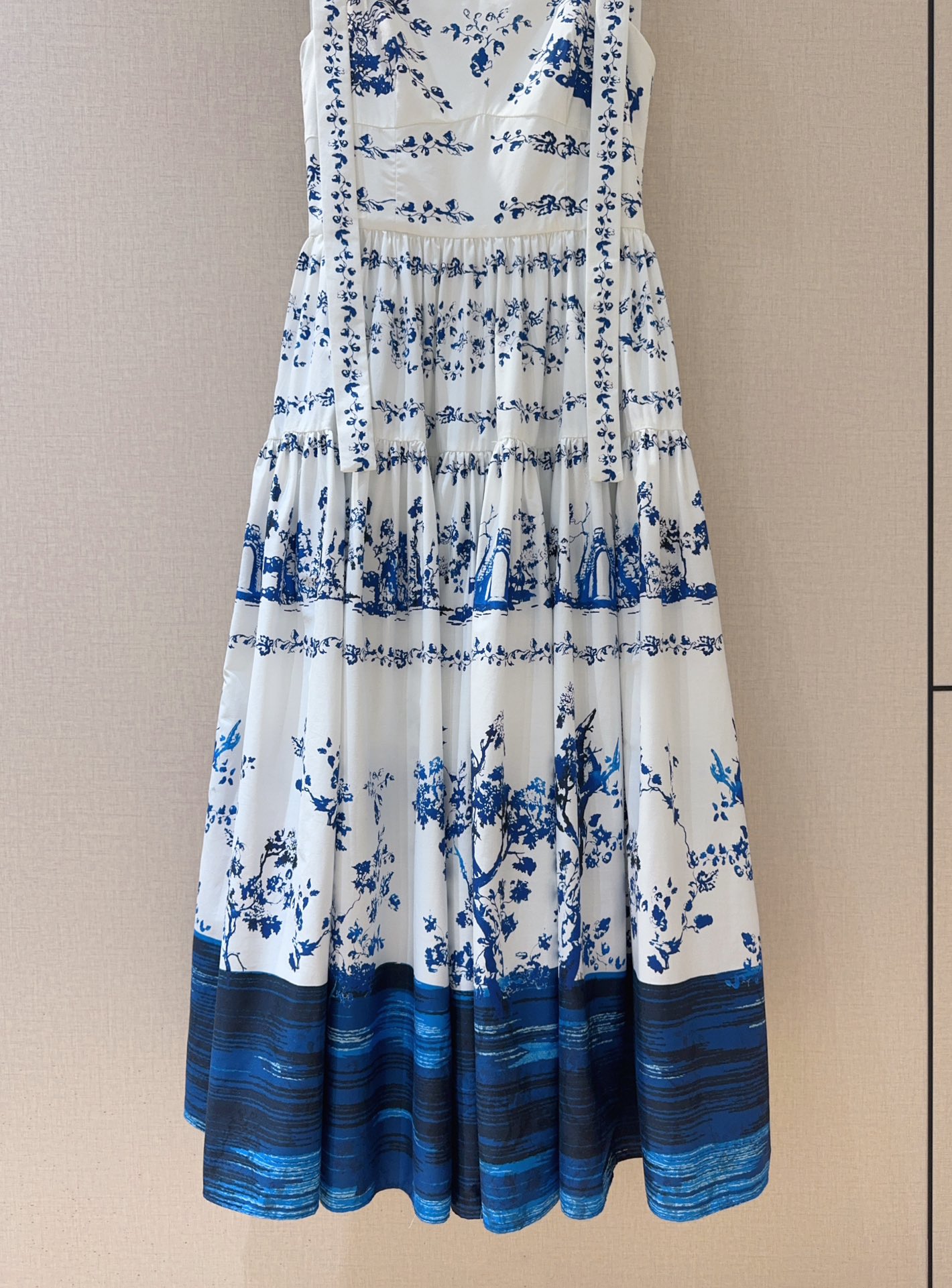 Erdem Blue and White Floral Print Midi Sundress - Elegant Retro Style 4 i1742809651 4180 2