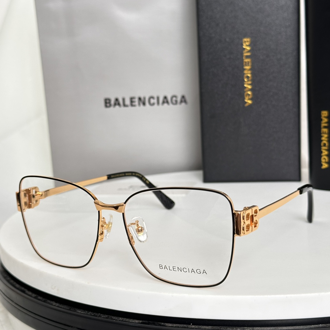  ‼️BALENCIAG*巴黎*世家⚜️⚜️⚜️MODEL：BB0339O ⚜️⚜️⚜️SIZE：60口