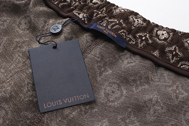 路易威登/Louis Vuitton 夏季新款 满身老花提花面料休闲短裤