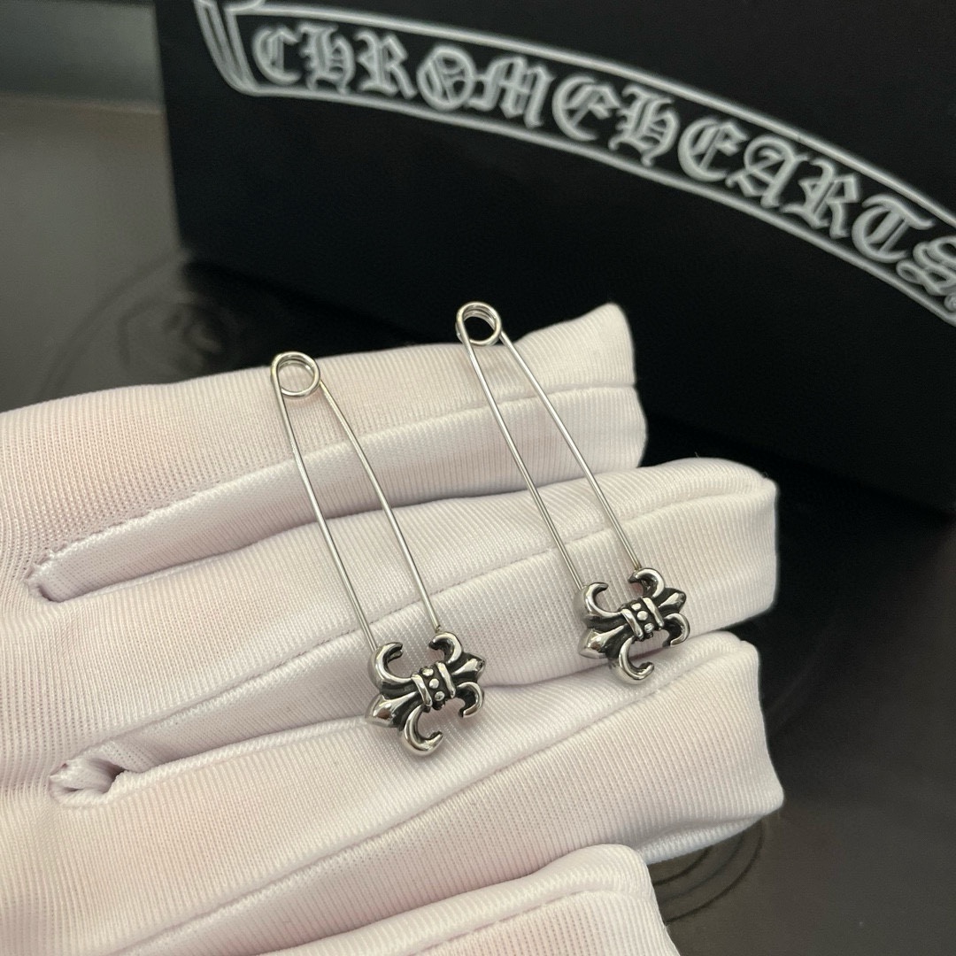 NO:108213,chrome heart—Cross heart pin earrings, scout flower earrings, handmade one-to-one, ancient silver style, counter original!  , jewelry boutique, chrome hearts, chrome hearts, earrings19860909chrome heart—克罗心别针耳钉,童军花耳环,手工一比一制作 古银风格 专柜原版！,饰品精品,chrome hearts,chrome hearts,earrings,Jewelry