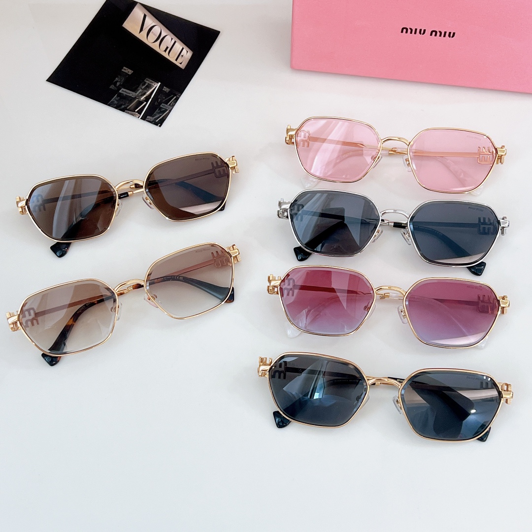  MIU MIU
MOD：MU55ZS
Size：60口18 145
🔝🔝