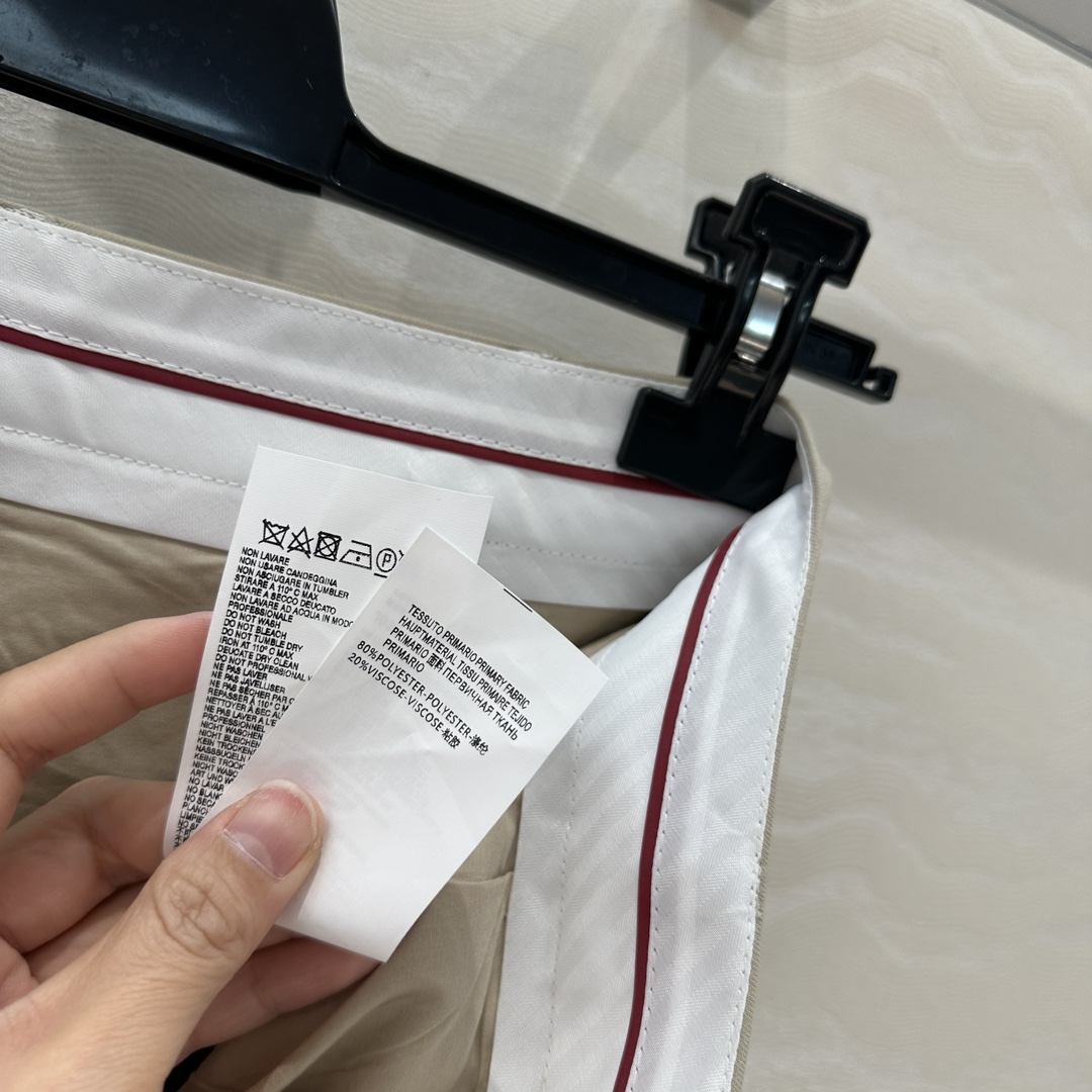 独家首发♥️原单品质，马吉MM长期主义穿搭！潇洒帅气的高级单品直筒百幕五分裤，极简主义风法式优雅的慵懒风