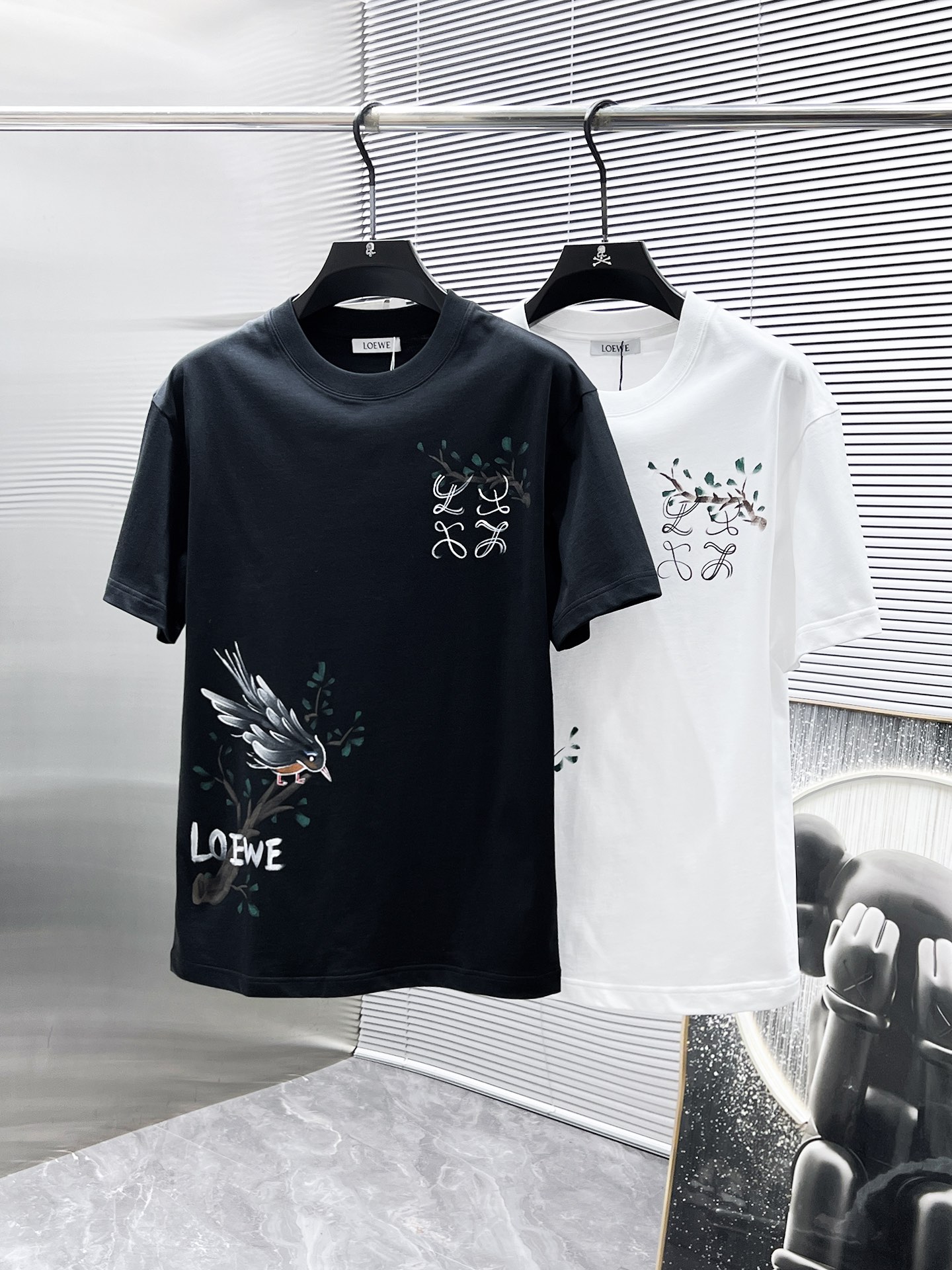 P190  罗意威  loewe  2025ss新款 半袖 体恤 短袖 圆领T恤，高端版本！专柜定制面料 透气舒适度高，细节无可挑剔，品牌元素设计理念，体现高品质。手感细腻柔软！呈现休闲裁剪，上身版型超赞！🐯码数：48-56