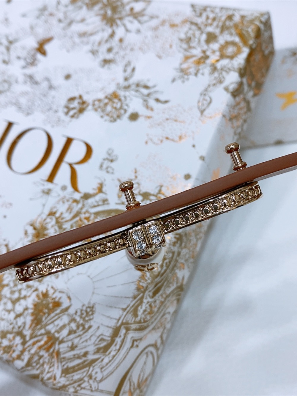 Dior 宽 1.8cm · 代购级 迪奥 Dior Nœud de Dior 腰带 蝴蝶钻扣 宽度18毫米