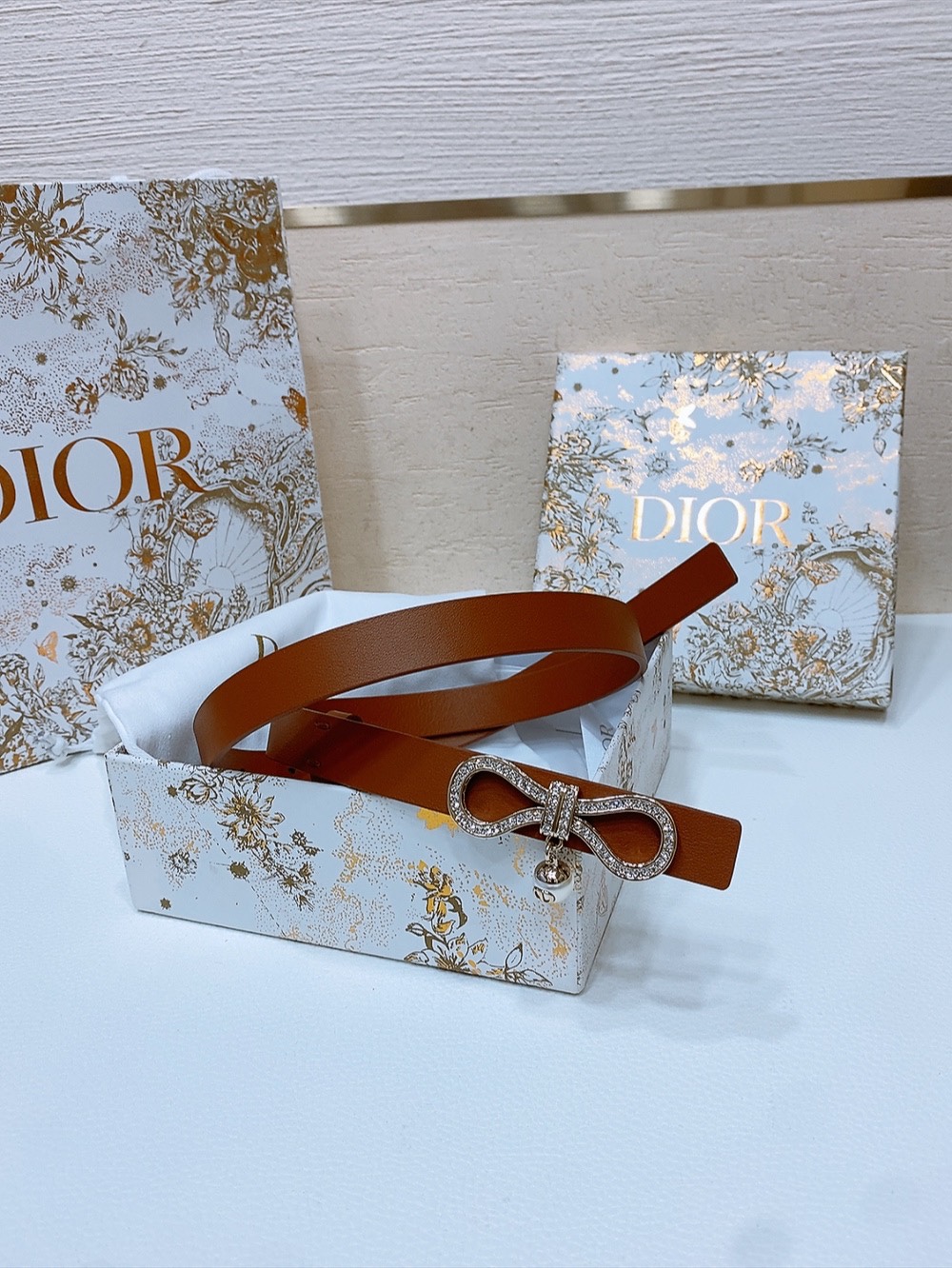 Dior 宽 1.8cm · 代购级 迪奥 Dior Nœud de Dior 腰带 蝴蝶钻扣 宽度18毫米
