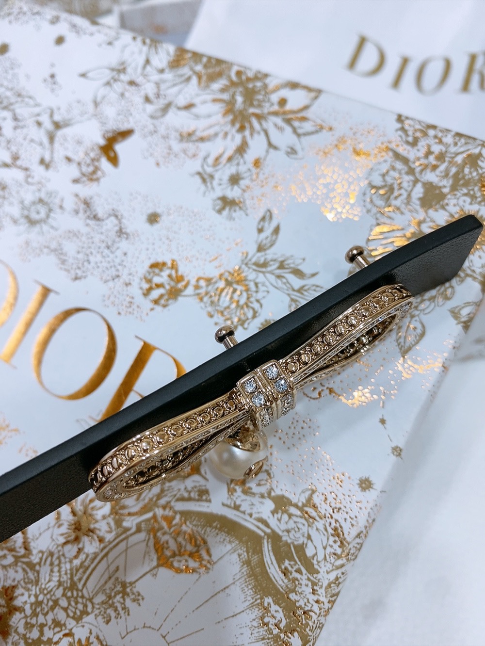 Dior 宽 1.8cm · 代购级 迪奥 Dior Nœud de Dior 腰带 蝴蝶钻扣 宽度18毫米