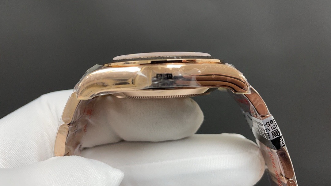 Rolex 今日推荐 玫金迪 带NFC芯片感应保卡 四码合一 40mm 厚12.2mm 7750一档机