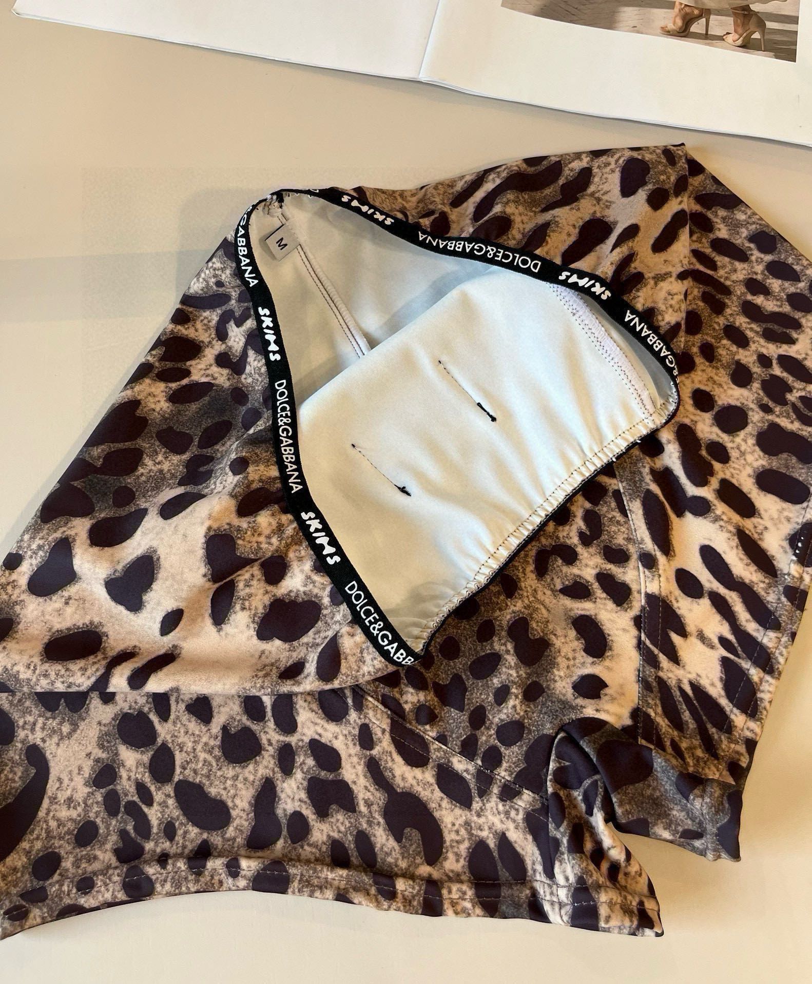 IT’S 196. D.G. DUGARBENA’S NEW LACE OF BIKINI, BLACK AND WHITE SML - 图片 6