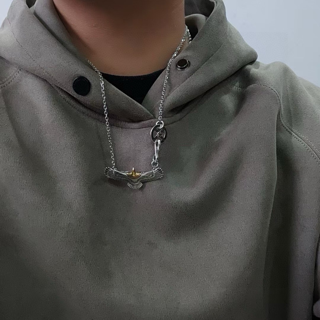 NO:108228,Takahashi Goro Xiaofei Eagle Classic Necklace Imported Production Craftsmanship Seiko Quality Pure Handmade ~ Authentic Model Opening Fashion Essentials for Fashionable Men and Women Can Wear Couple Style Same Rock Punk Tsing Silver Style Retro Elements Trendy and All-match Official Website Same Model, Elegant Jewelry, Necklace19860909高桥吾郎小飞鹰经典项链 进口制作工艺 精工品质 纯手工打造 ～正品开模潮流时尚必备 男女均可佩戴 情侣款同款 摇滚朋克泰银风格 复古元素 潮流百搭 官网同款,饰品精品,necklace,Jewelry