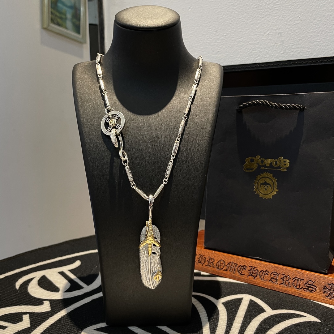 NO:108215,[New Products are on the Shelves] Goro Takahashi Goro's Golden Eagle Claw Feather Pendant, Takahashi Classic Letter Bamboo Necklace, Top Version, Accepted Exclusive Shot, Focus on the High-end Market, Kuaishou/ins/Xiaohongshu Hot Style, absolutely different from the ordinary version!  The details of the picture product are consistent with ZP!  Original production process, precision quality, purely handmade, authentic model opening, fashion essentials, both men and women can wear, same couple style, rock punk silver style, retro elements, trendy and versatile, same style on the official website, fine jewelry, necklace19860909批【新品上架】Goro’s高桥吾郎点金鹰爪羽毛吊坠,高桥经典字母竹节项链,顶级版本,认准独家拍摄,主攻高端市场 ,快手/ins/小红书热门款,绝对区别普通版本！图片产品细节与ZP一致！原版制作工艺 精工品质 纯手工打造 ～正品开模潮流时尚必备 男女均可佩戴 情侣款同款 摇滚朋克泰银风格 复古元素 潮流百搭 官网同款,饰品精品,necklace,Jewelry