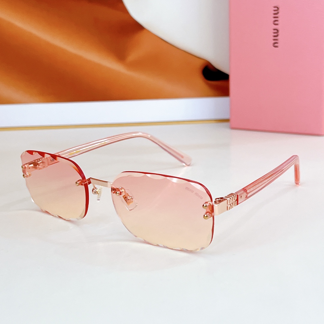  MIU MIU
MOD：MU126AV
Size：62口20 140
🔝🔝